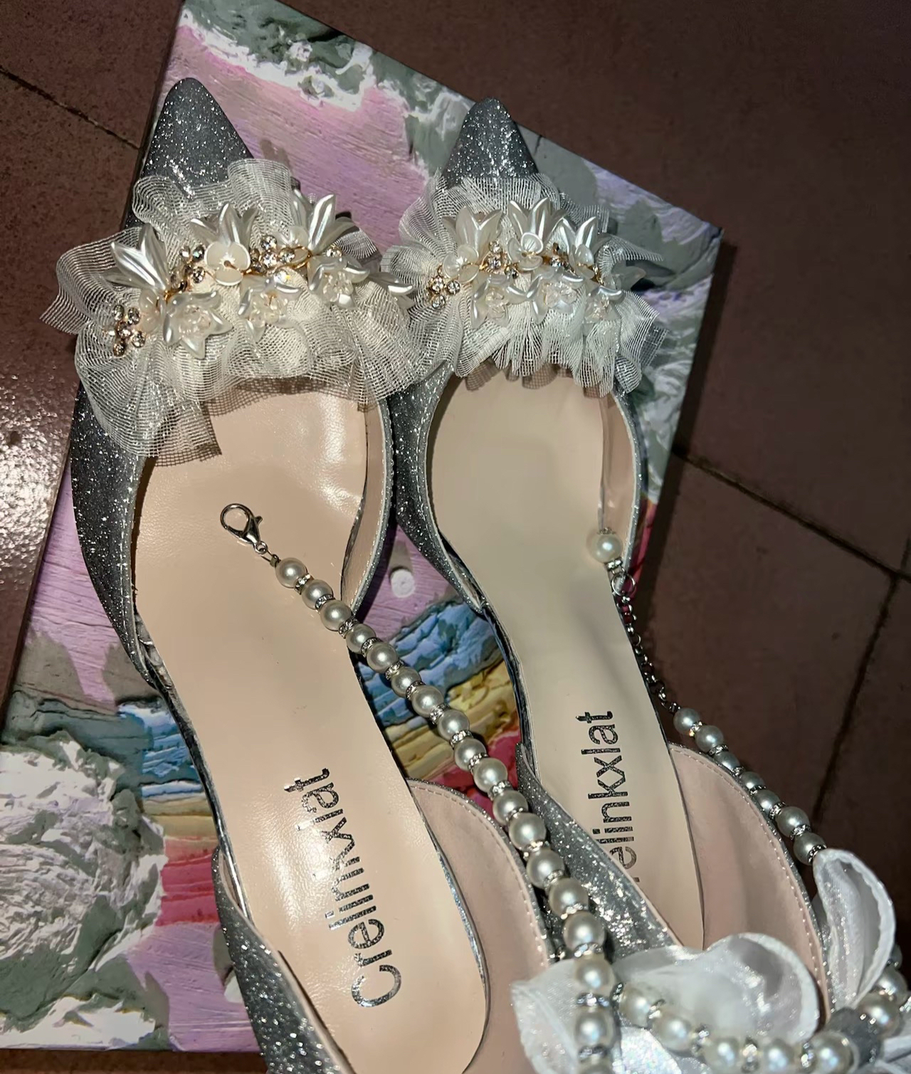 custom review-Crelinkxlat [Глазурь Звездный свет] Жемчужный бантик Кристальная обувь для свадьбы ПУ (полиуретан)