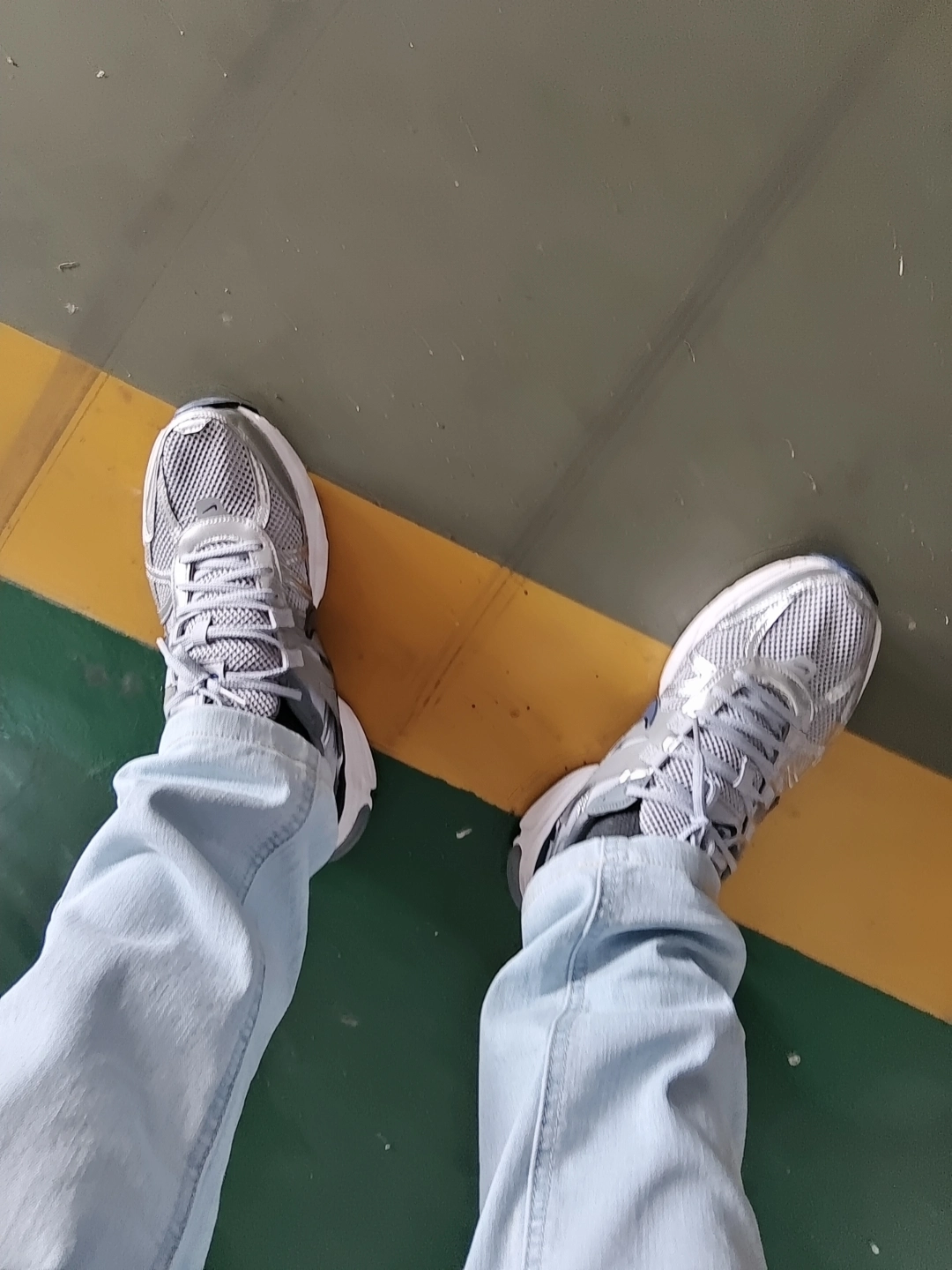 custom review-Nike V2K Run Low Топ Y2K Retro Running Обувь Унисекс Серый Серебряный