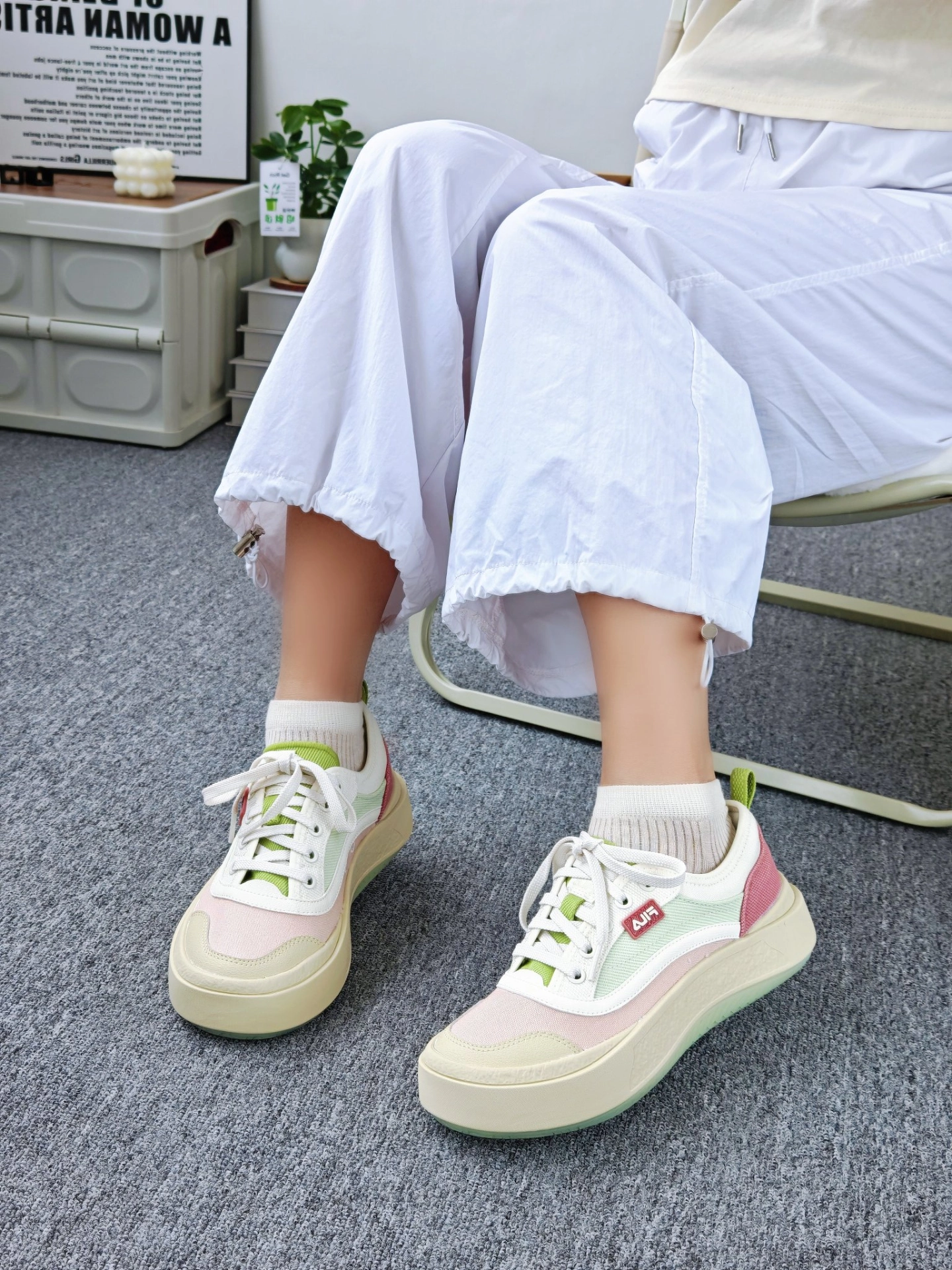 百搭又好看的斐乐水母鞋!