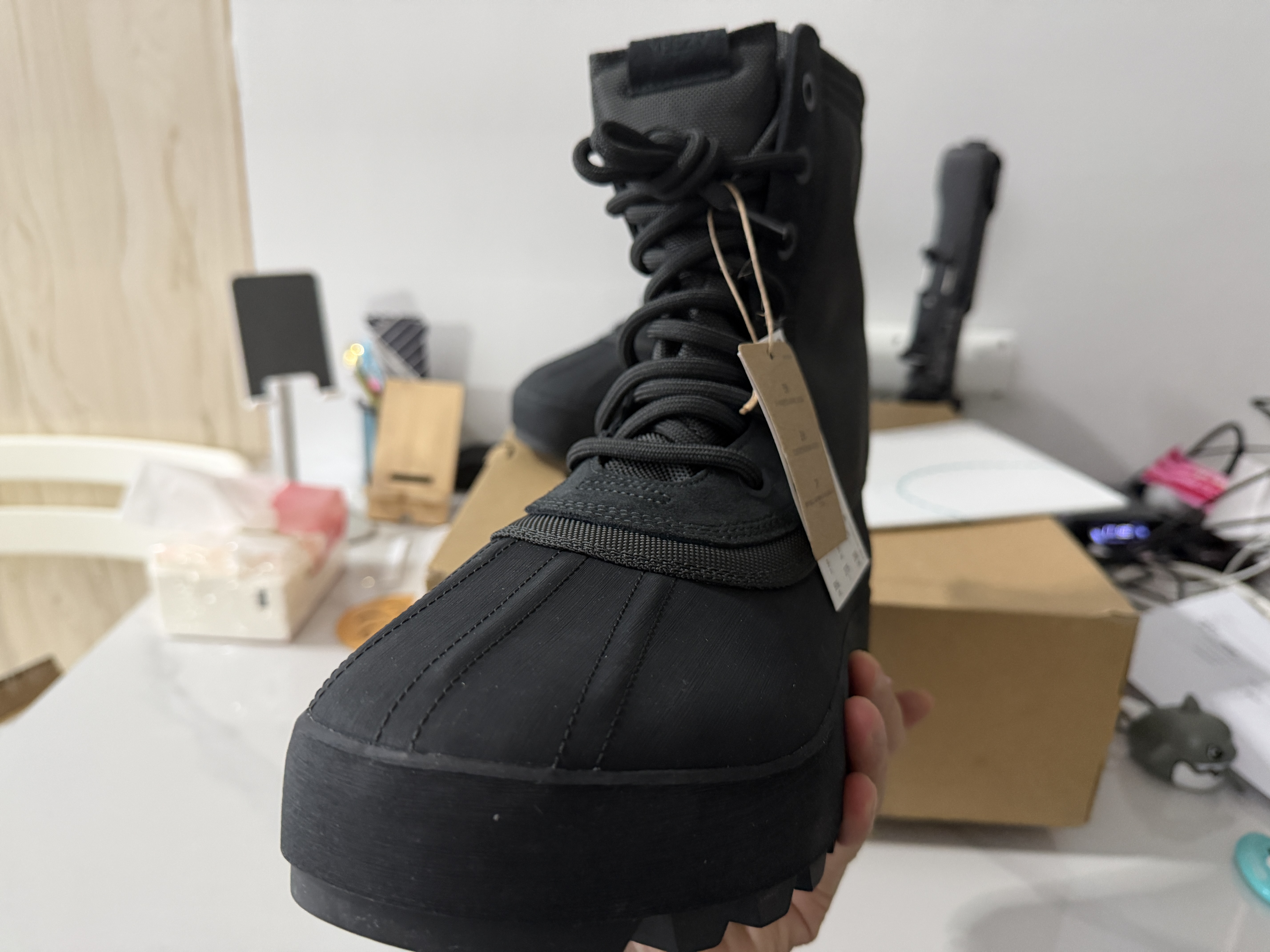 custom review-Adidas Originals Yeezy boost 950 Устойчивый к истиранию Амортизация Короткий Аутдор Мужской Пират Черный