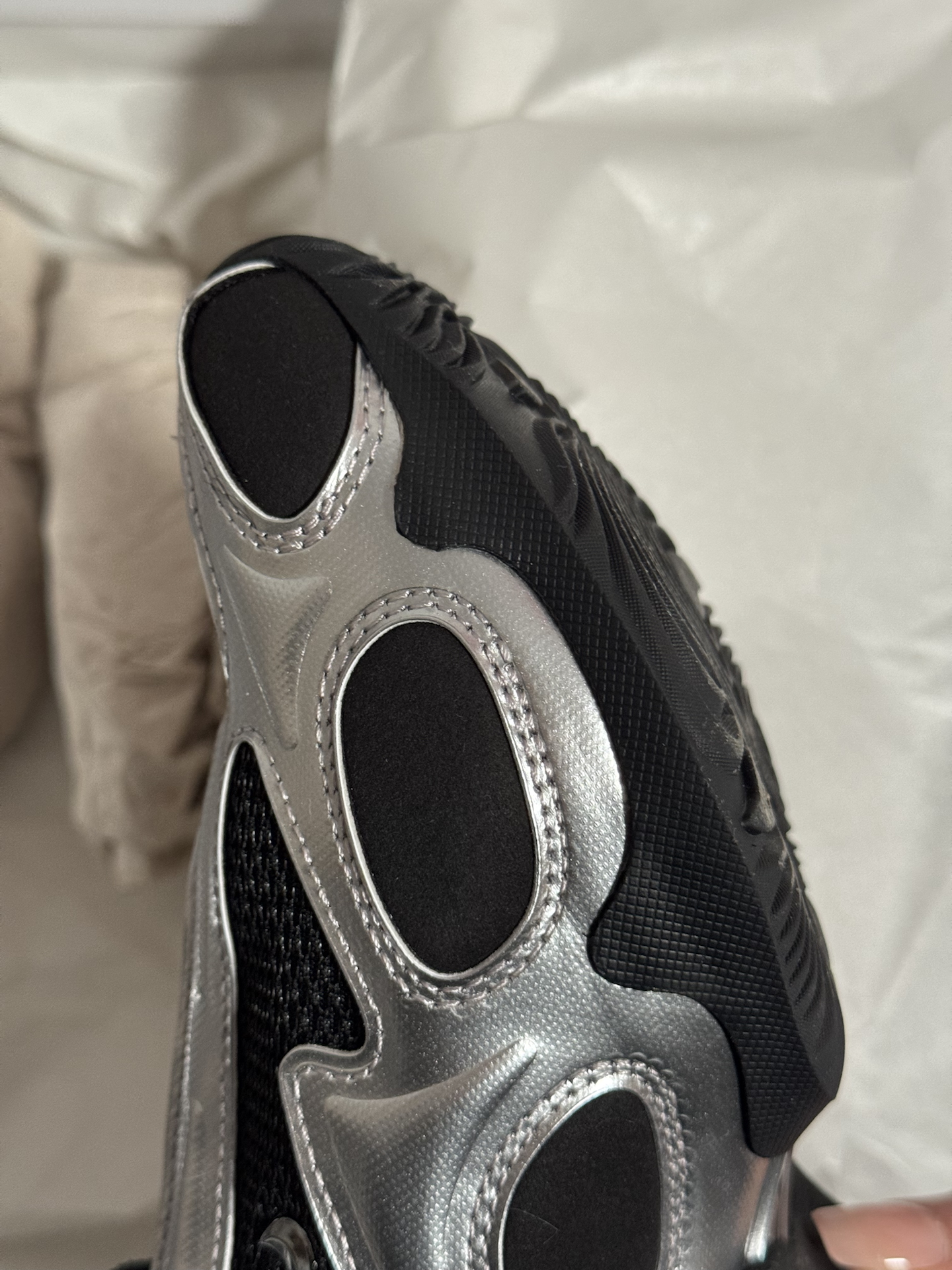 custom review-Nike Air Max Muse Abrasion Resistant Низкие Кроссовки для тренировок Женские Серебряные Черные