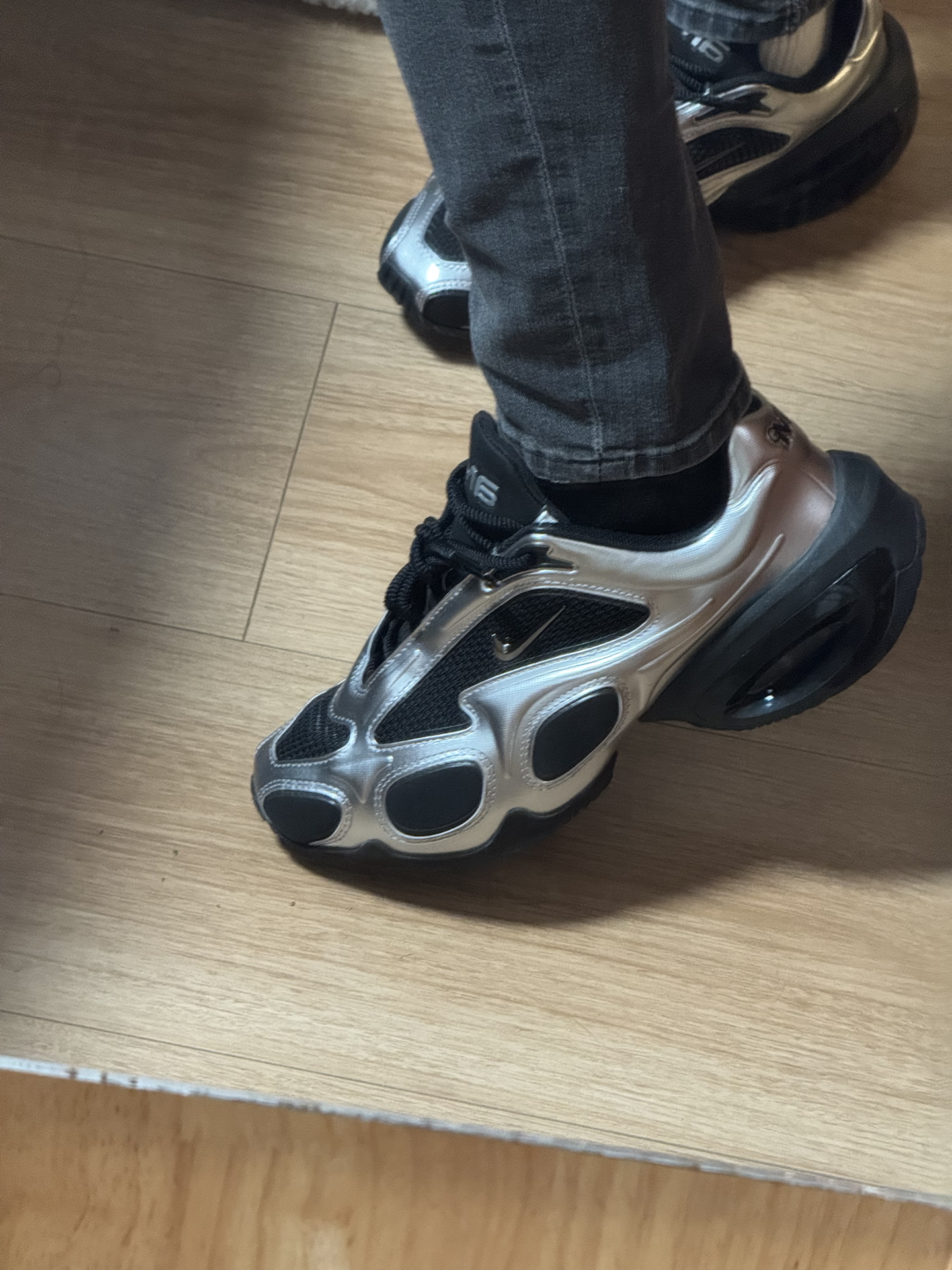 custom review-Nike Air Max Muse Abrasion Resistant Низкие Кроссовки для тренировок Женские Серебряные Черные