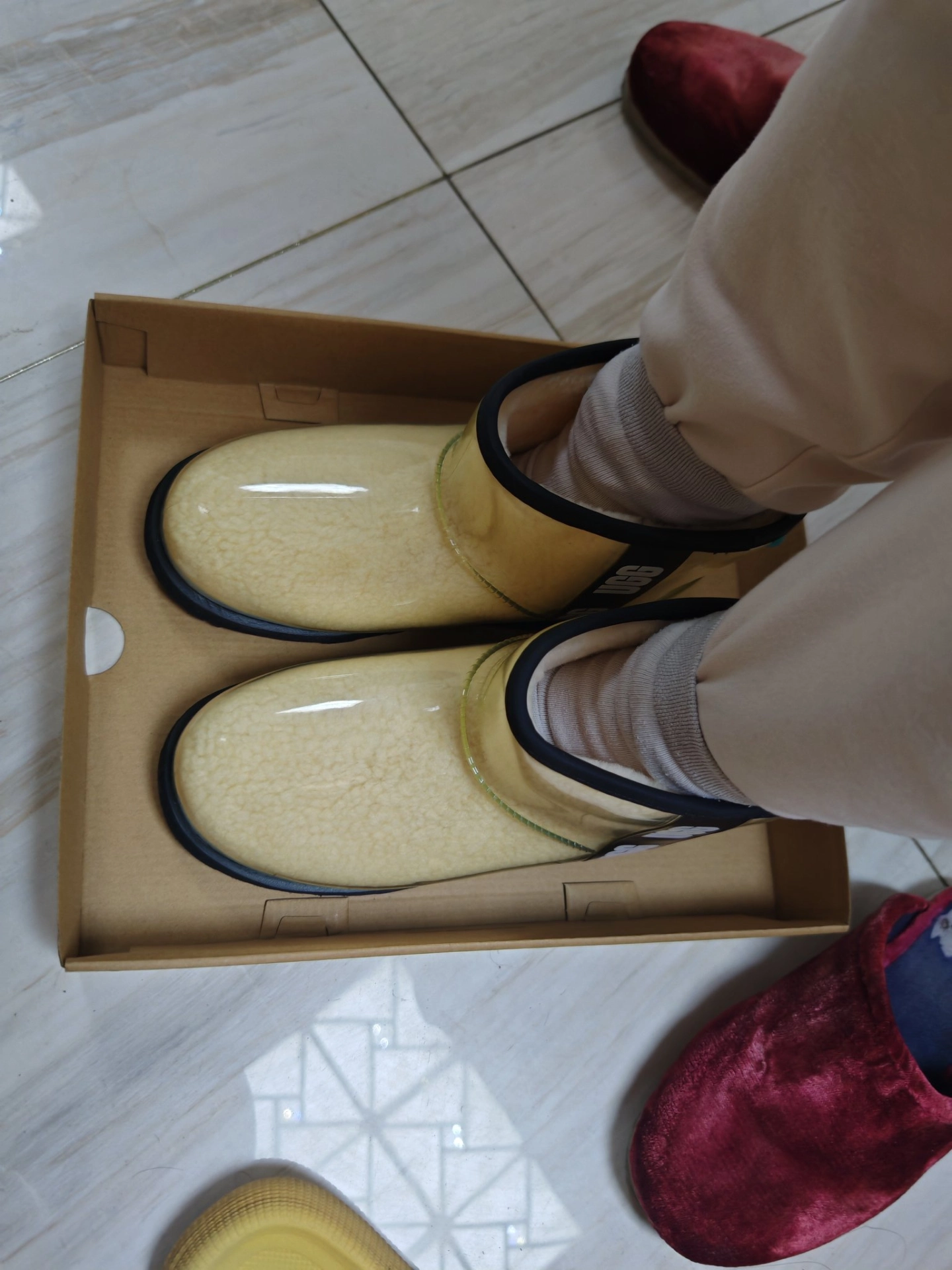 custom review-UGG CLASSIC CLEAR MINI Устойчивый к истиранию Водонепроницаемый Термический Снегобут Бежевый Детский