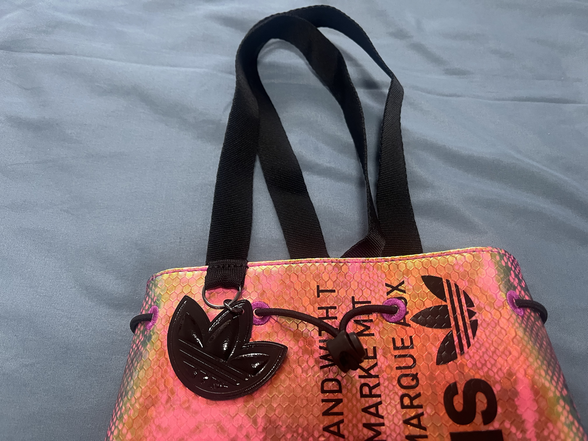 custom review-Adidas Originals Полиуретан Рюкзак Стандартный (Standard) Женский Лазерный Розовый