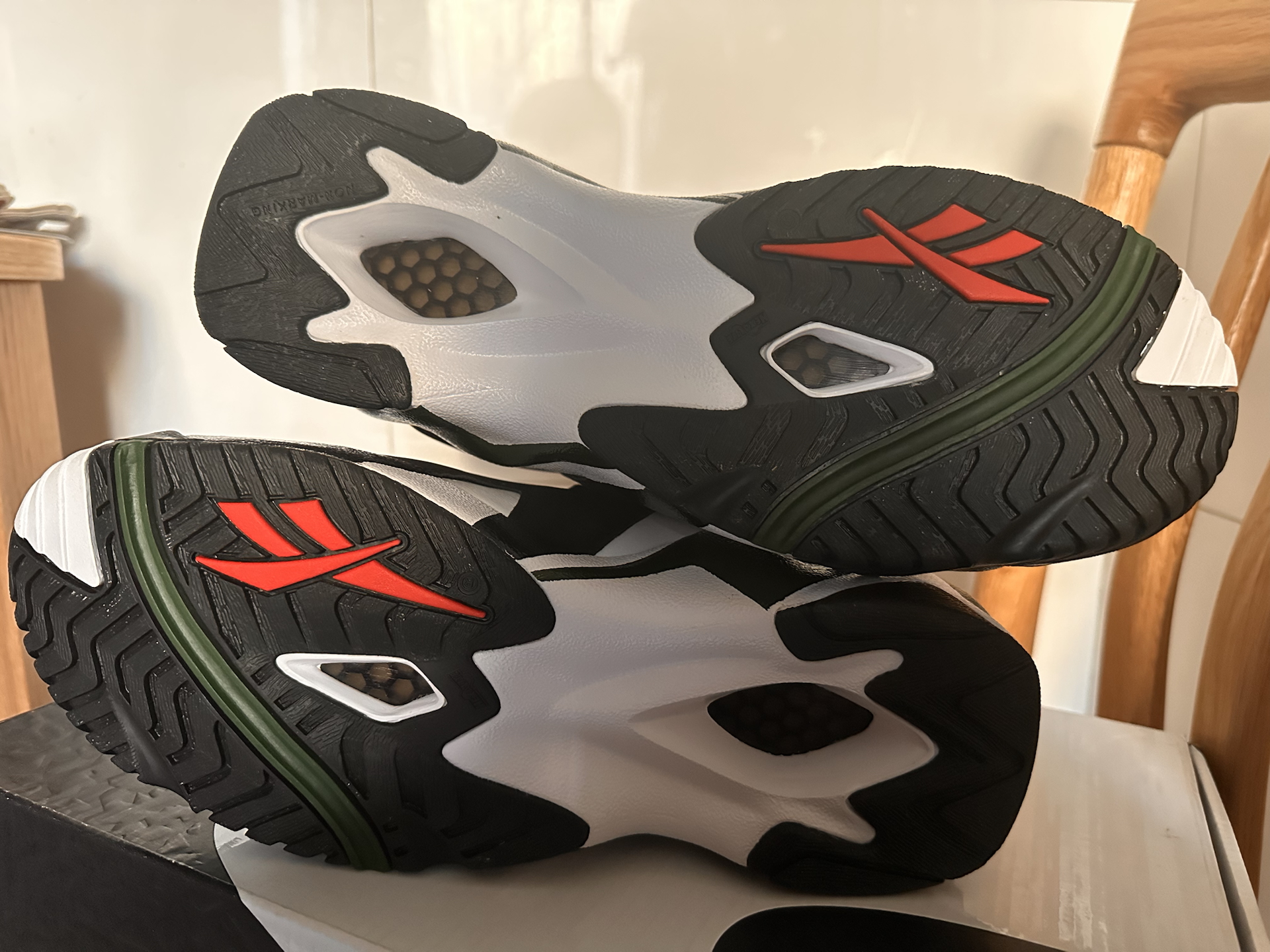 custom review-REEBOK Kamikaze 2 OG Синтетическая кожа MID Топ Винтажные баскетбольные кроссовки Унисекс Черный Белый