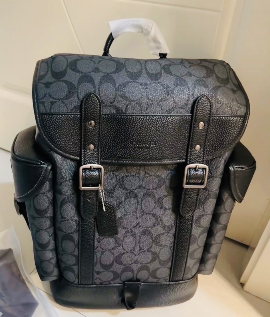 coach/蔻驰男士双肩包🎒