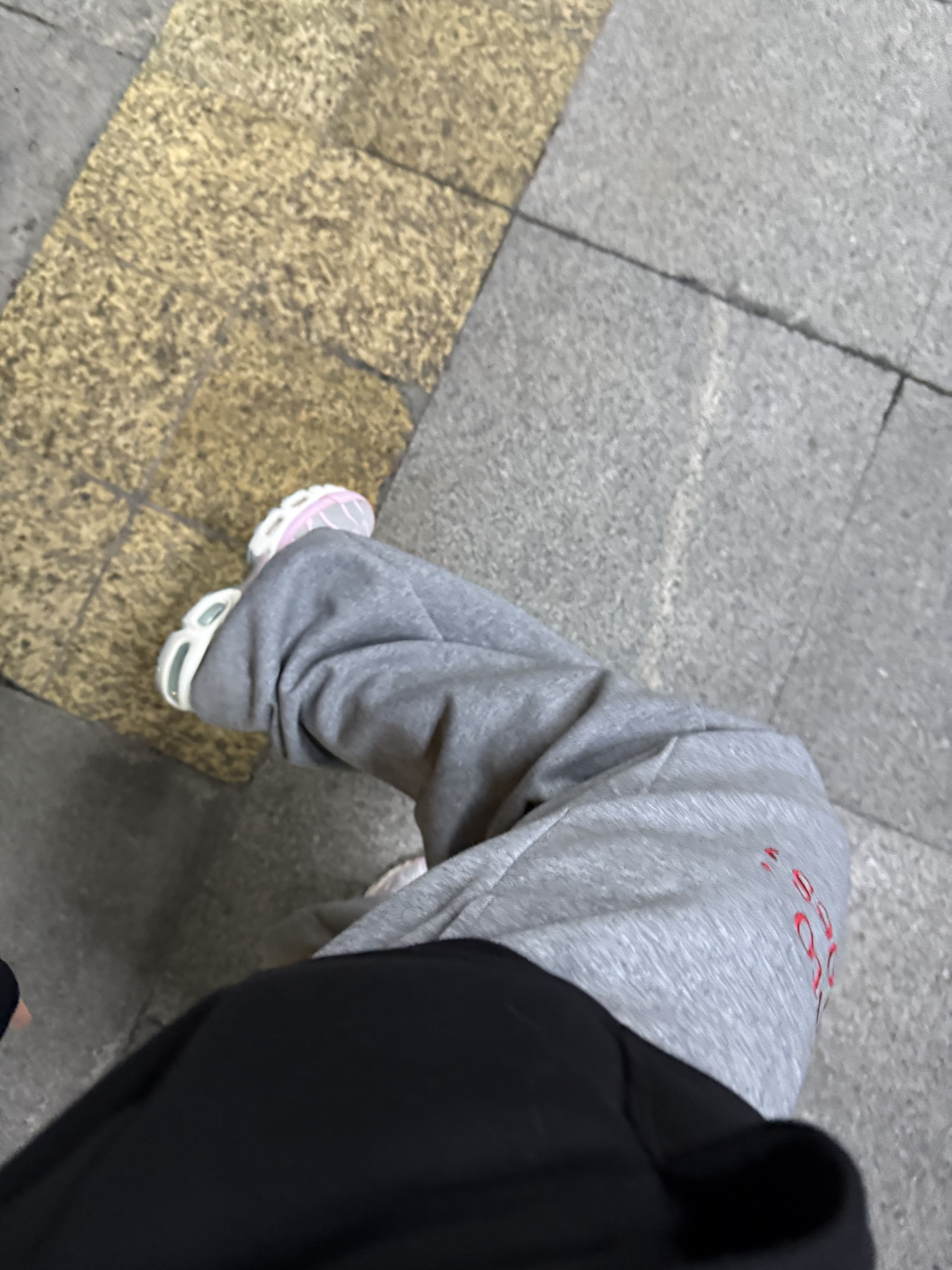 custom review-Nike Air Max Plus Амортизация Устойчивый к истиранию Дышащий Низкий Топ Повседневная Беговая Обувь Женская Серый Розовый