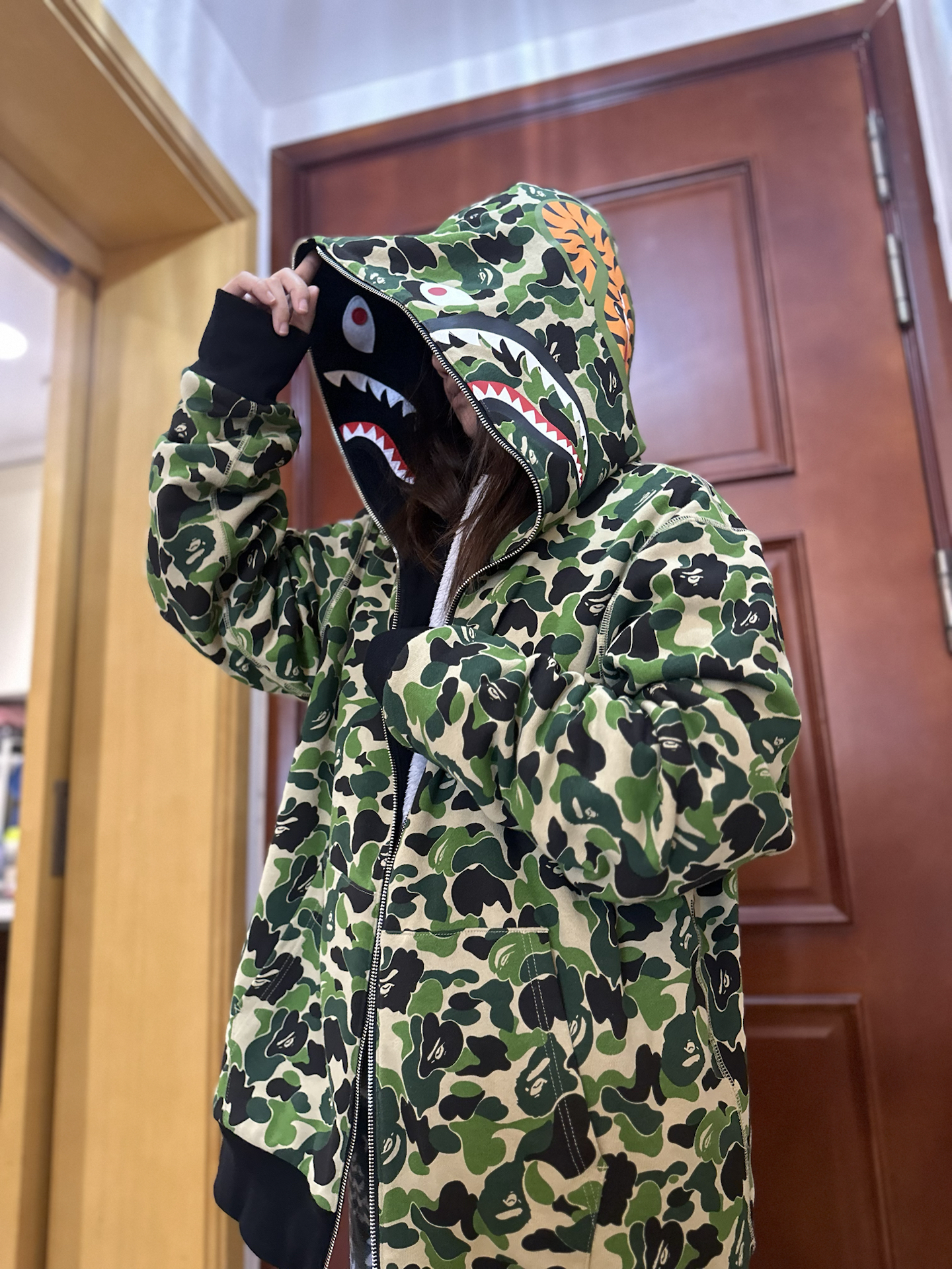 Реплики брендовых часов-bapetshirt как [Россия] В 