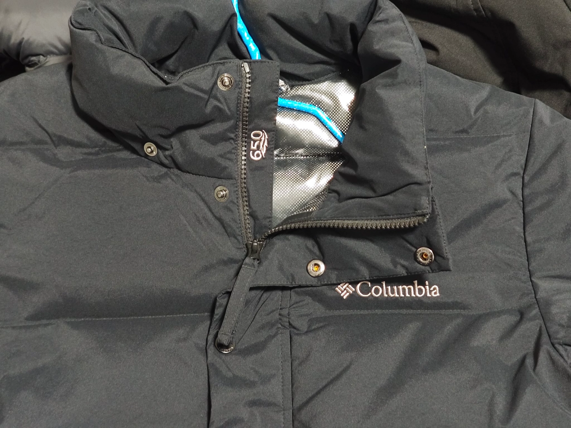 custom review-Columbia Мужской пуховик черного цвета