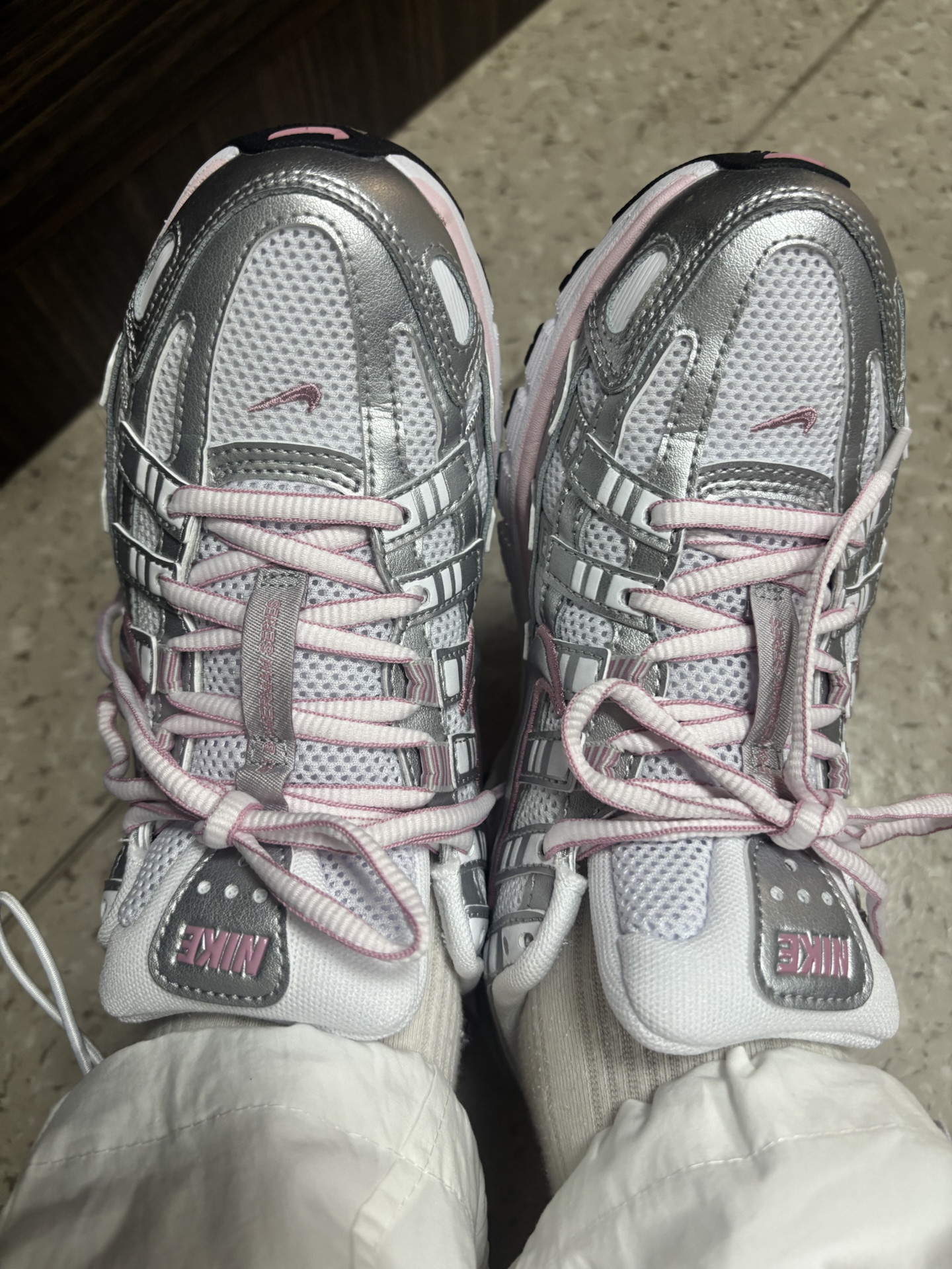 custom review-Nike P 6000 Устойчивый к истиранию Низкий Топ Track Field Соревнование Гонки Беговые кроссовки Женские Белые Серебряные