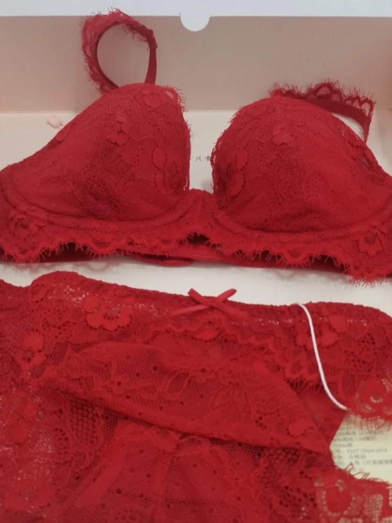 custom review-MISS CURIOSITY Комплект подарочной коробки с нижним бельем для женщин