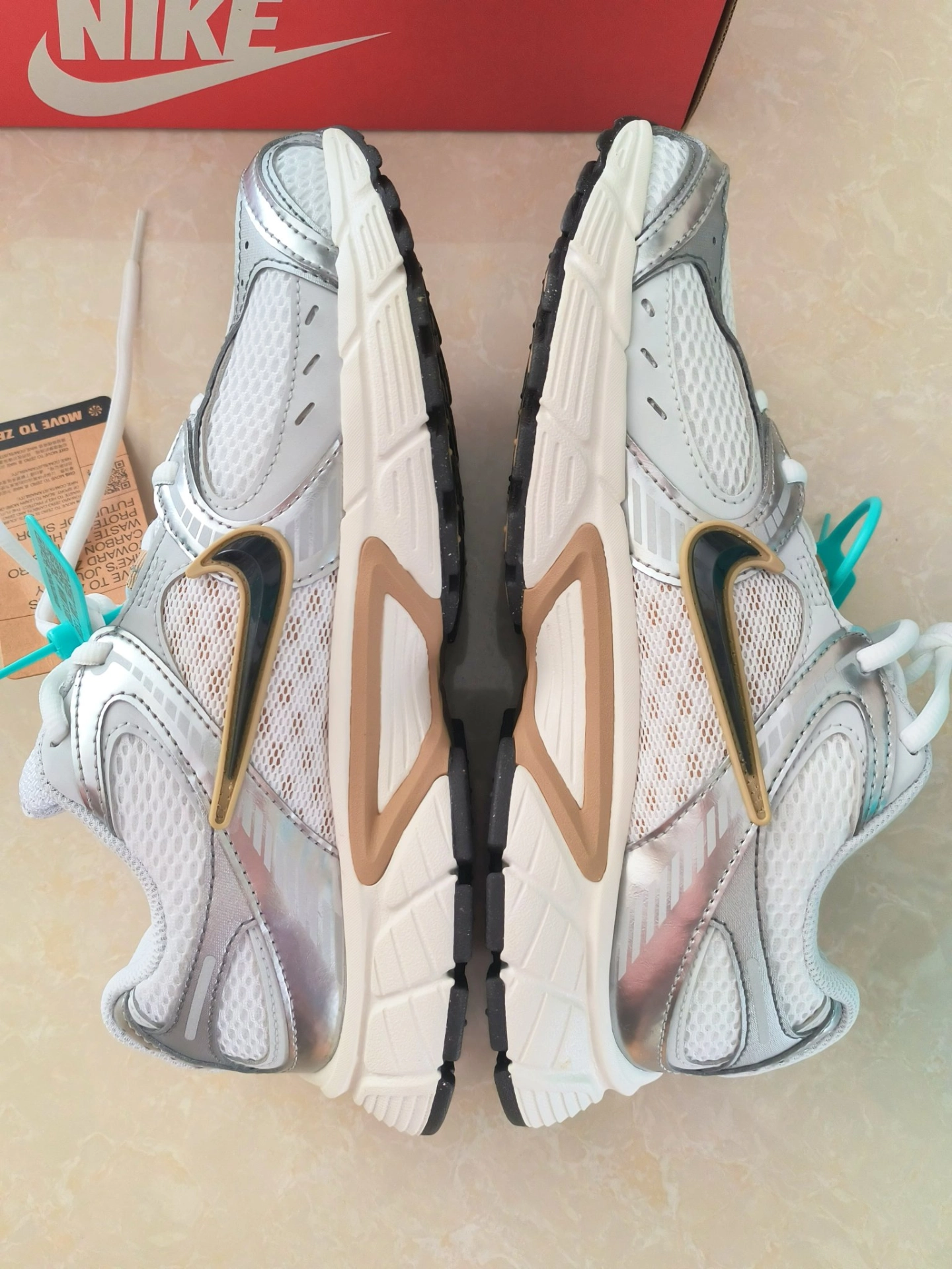 custom review-Nike V5 Slip-on Устойчивый к истиранию Дышащий Низкий Топ Беговые кроссовки Мужские Белый Серебряный