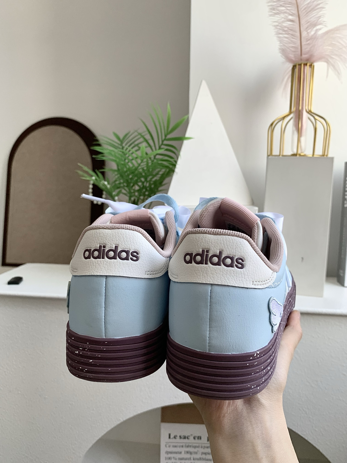 adidas凉爽冰川蓝🧊德训鞋 少女心爆棚啦