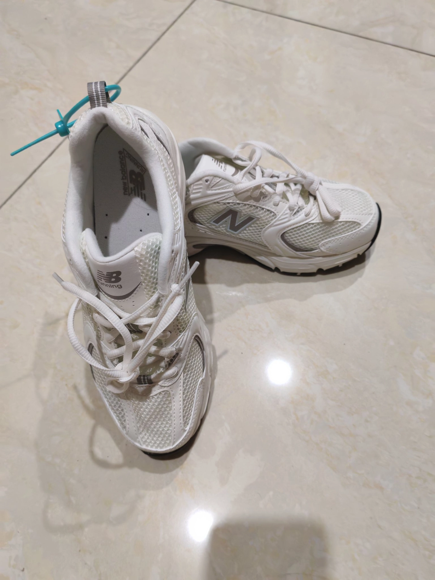 custom review-New Balance NB 530 Устойчивый к истиранию Низкий Топ Повседневная Городская Коммутерская Беговая Обувь Унисекс Белый Серый