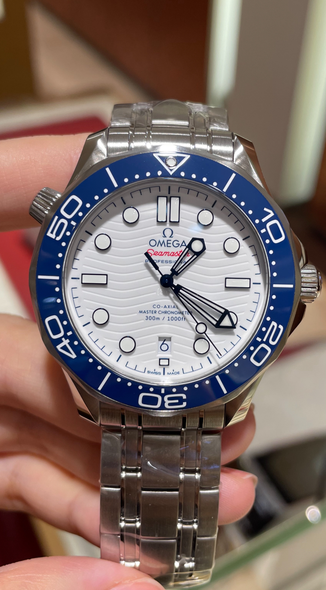 今天戴欧米茄海马300东京奥运会纪念版