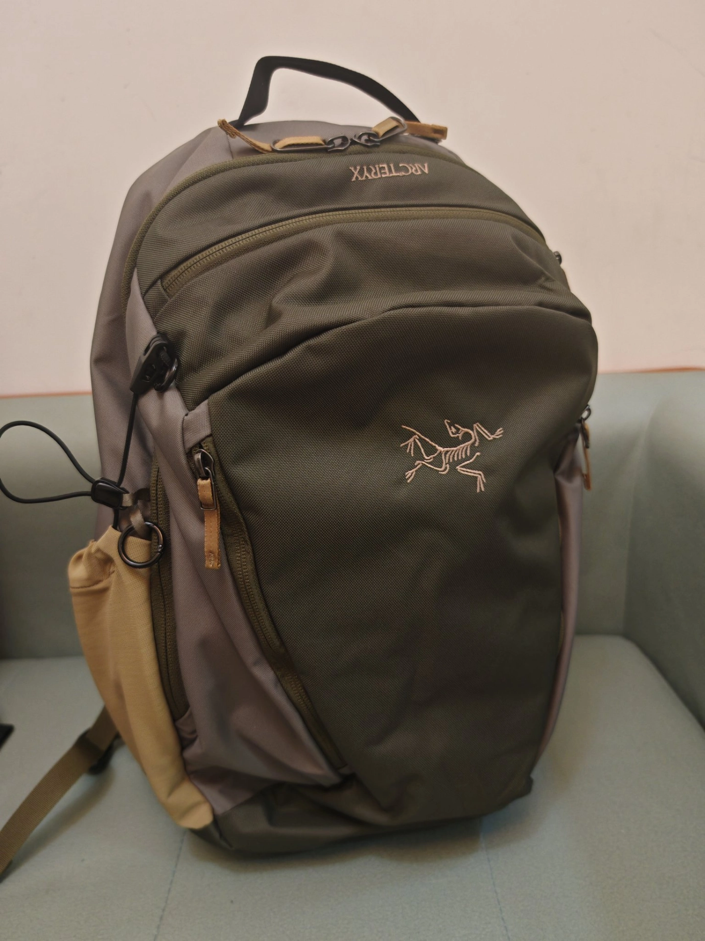 安利一款始祖鸟背包