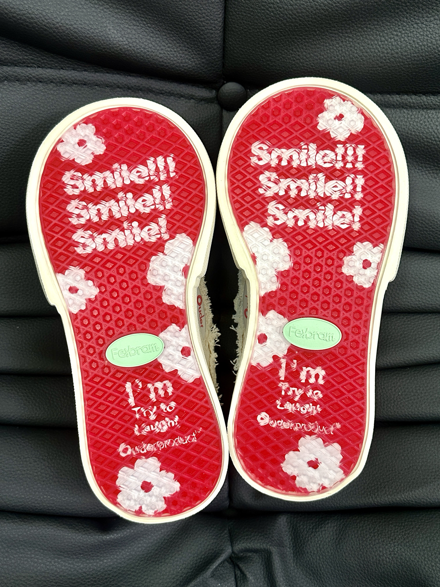 送你一朵小红花🌹这双连鞋底都介么好看!