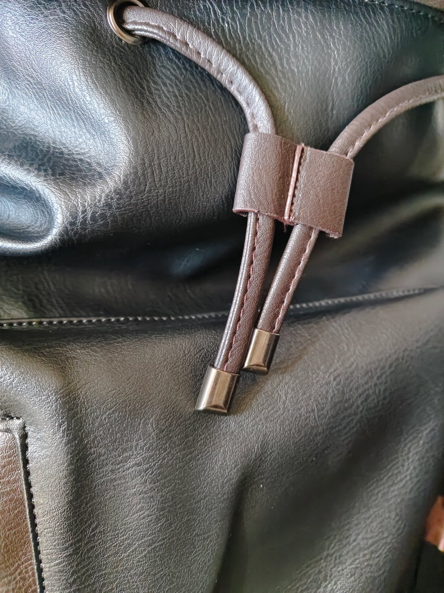 custom review-MOYYI ПВХ Водонепроницаемый Рюкзак с Откидной Крышкой Шнур Сумка для Ноутбука Путешественная Сумка Унисекс Черный