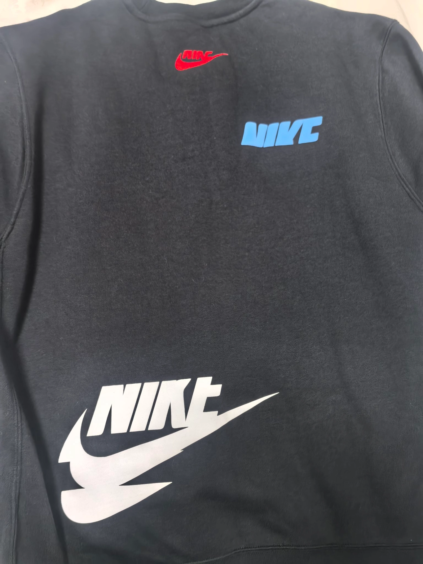 custom review-Nike Sportswear Essentials Черный Мужской Свитшот