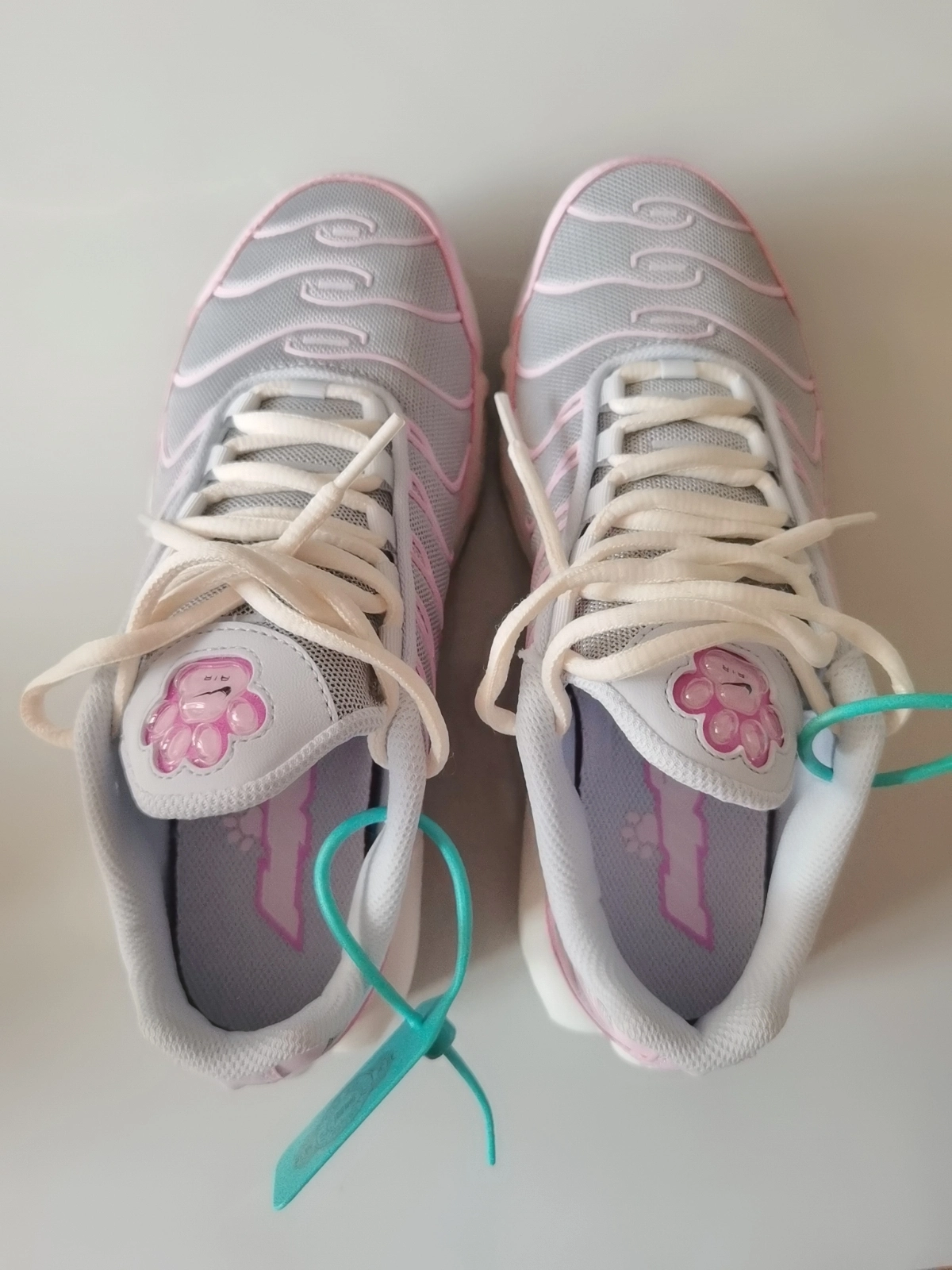 custom review-Nike Air Max Plus Амортизация Устойчивый к истиранию Дышащий Низкий Топ Повседневная Беговая Обувь Женская Серый Розовый