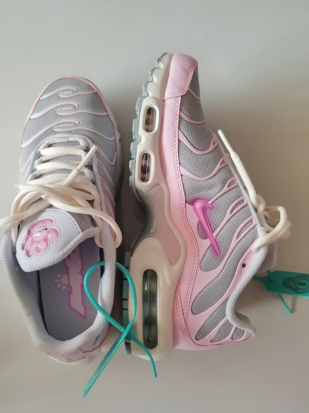 custom review-Nike Air Max Plus Амортизация Устойчивый к истиранию Дышащий Низкий Топ Повседневная Беговая Обувь Женская Серый Розовый