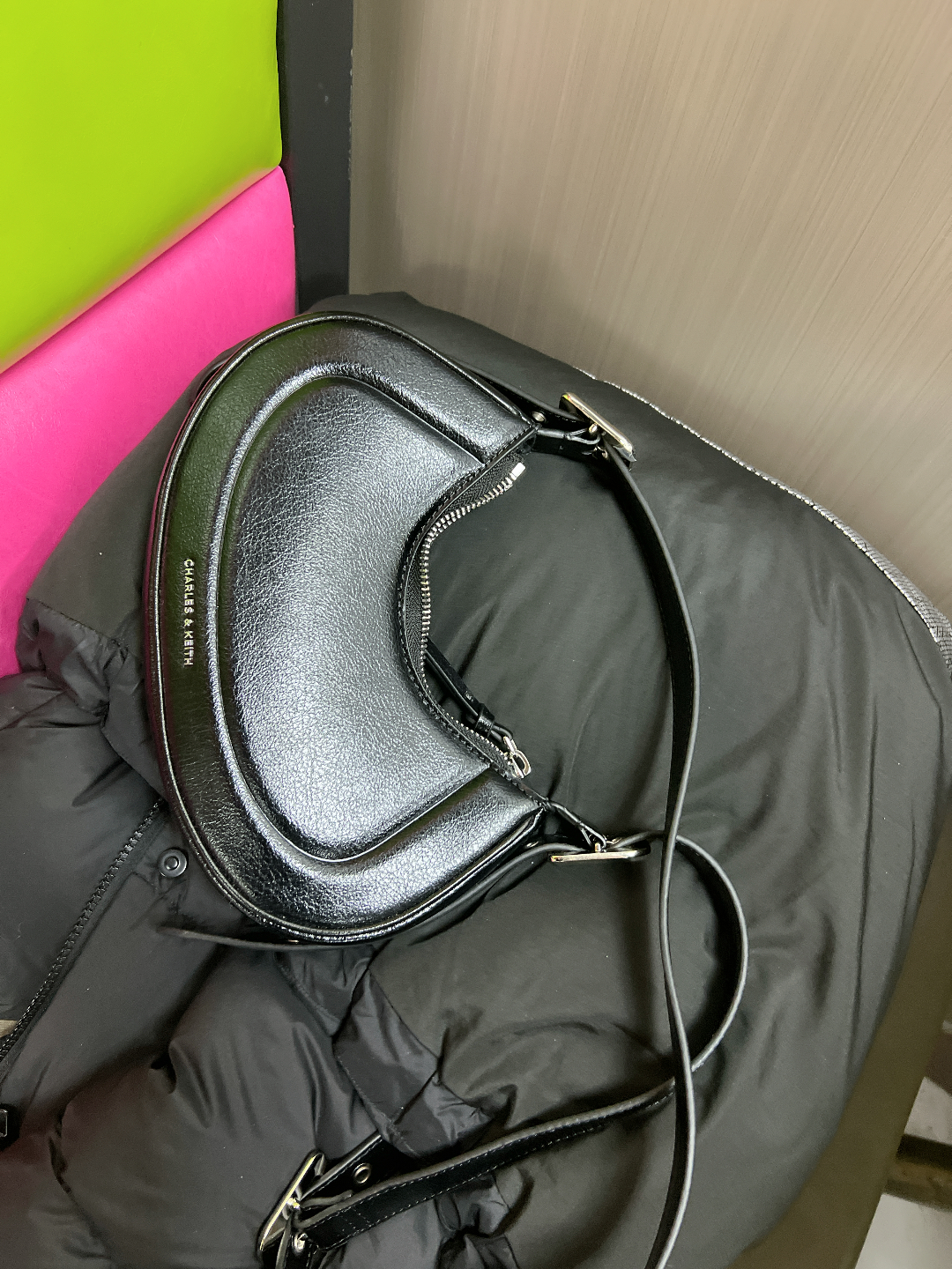 custom review-CHARLES KEITH ПУ (полиуретан) Сумка через плечо Маленькая Женская Многоцветная