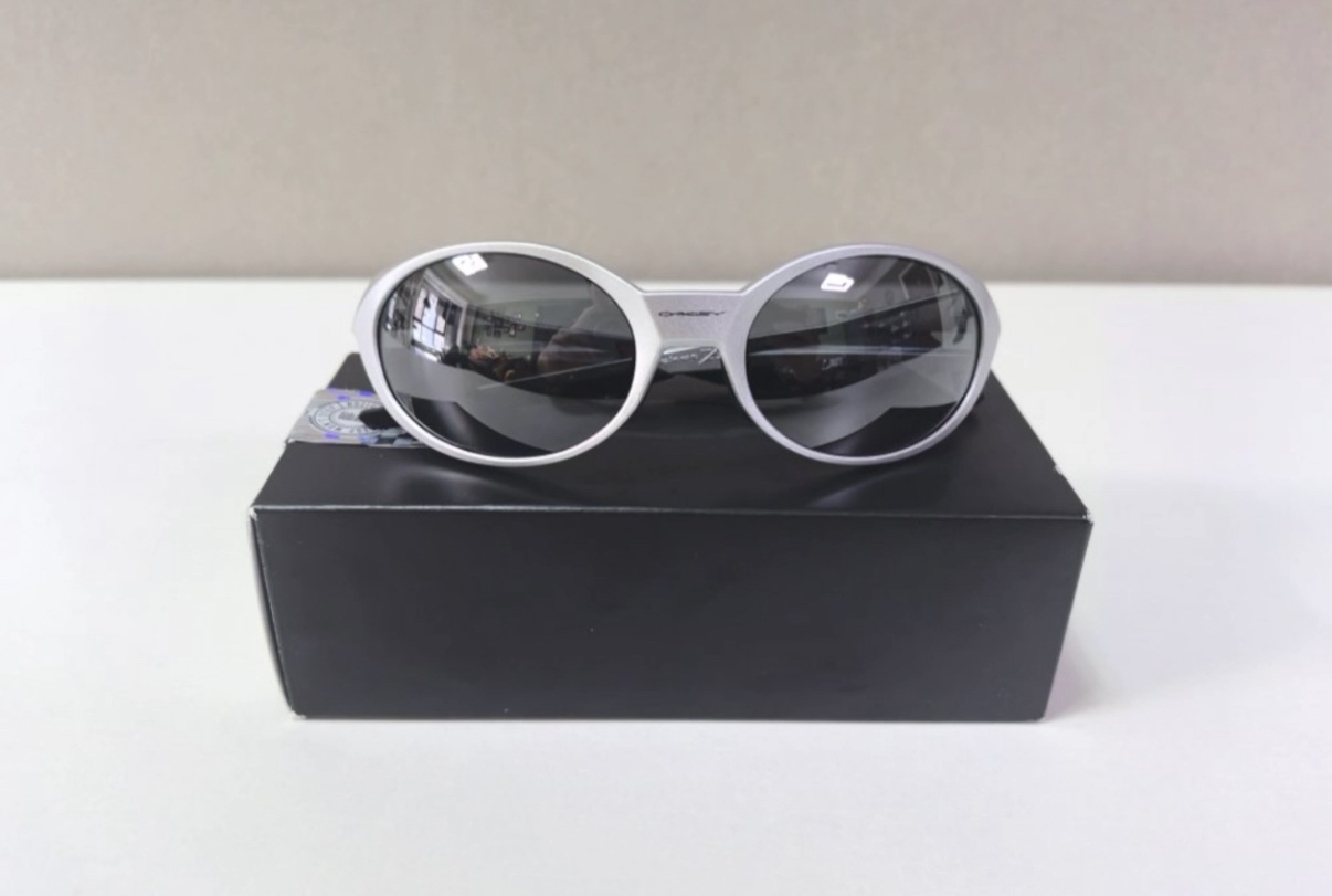 custom review-Oakley OVAL SUNGLASSES Мужские Серебряные