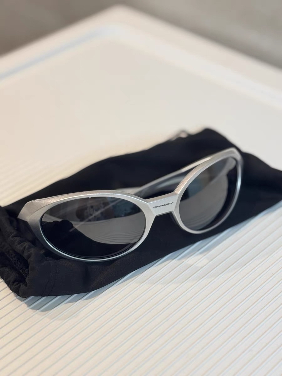 custom review-Oakley OVAL SUNGLASSES Мужские Серебряные