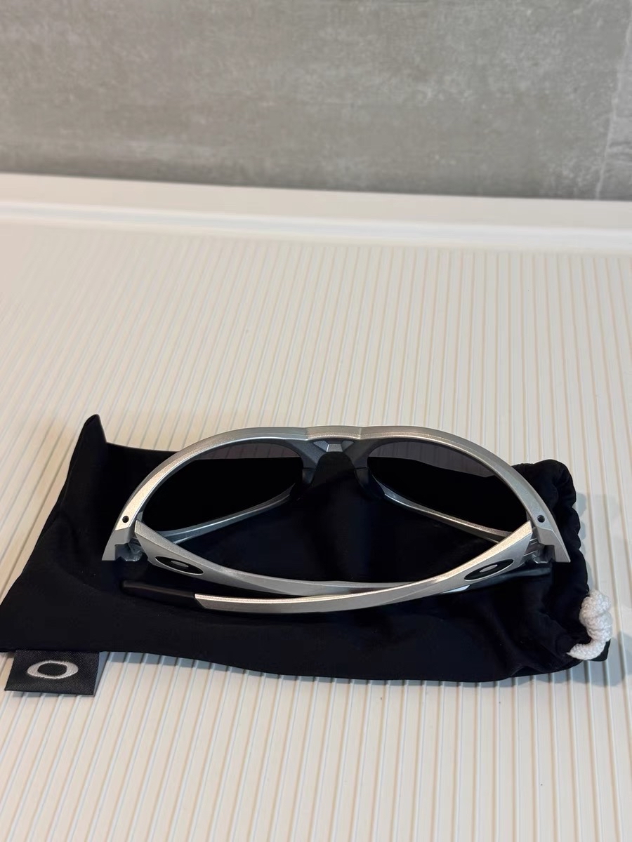 custom review-Oakley OVAL SUNGLASSES Мужские Серебряные