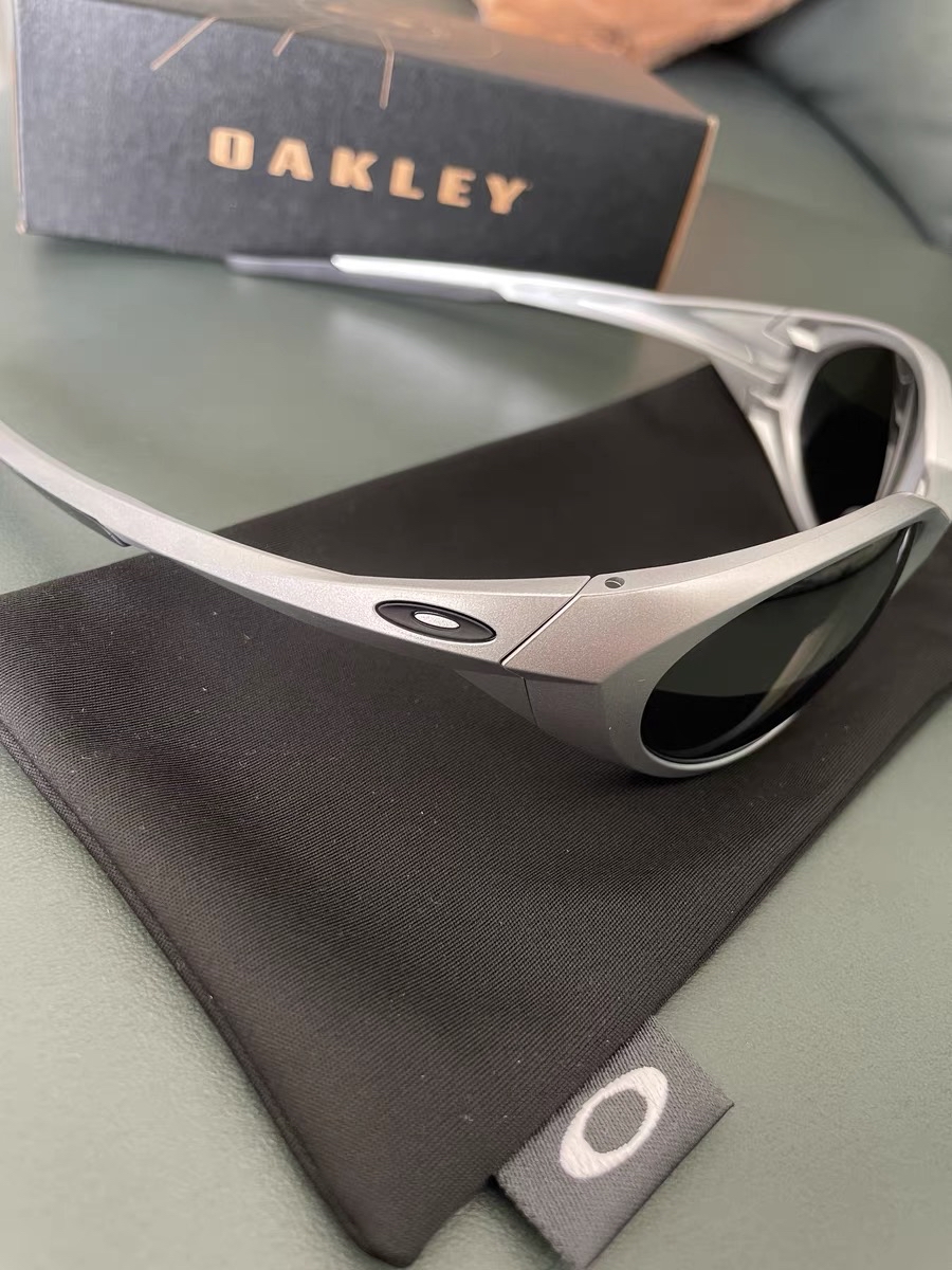 custom review-Oakley OVAL SUNGLASSES Мужские Серебряные