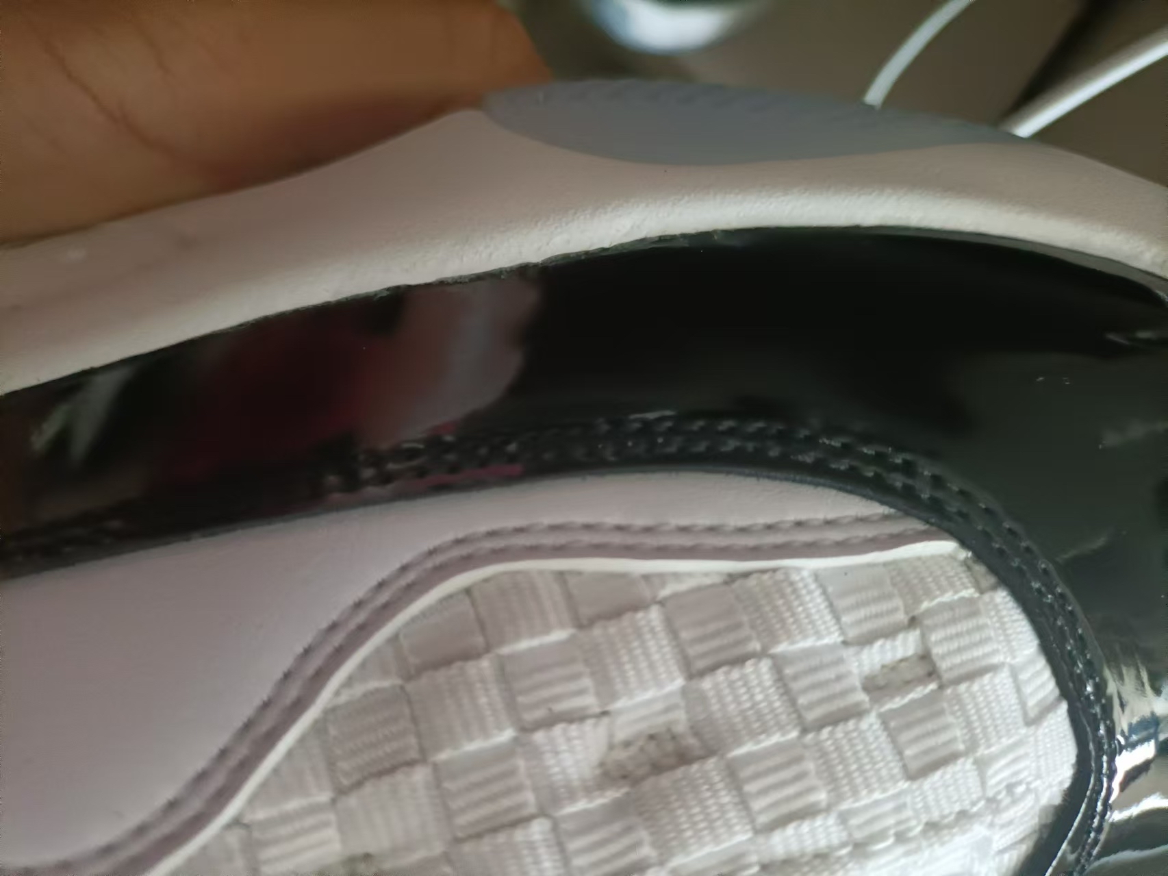 custom review-Jordan Max Aura 2 'Белый Фитнес-красный' Амортизация Износостойкий Высокий Топ Винтажные баскетбольные кроссовки Мужской Белый черный