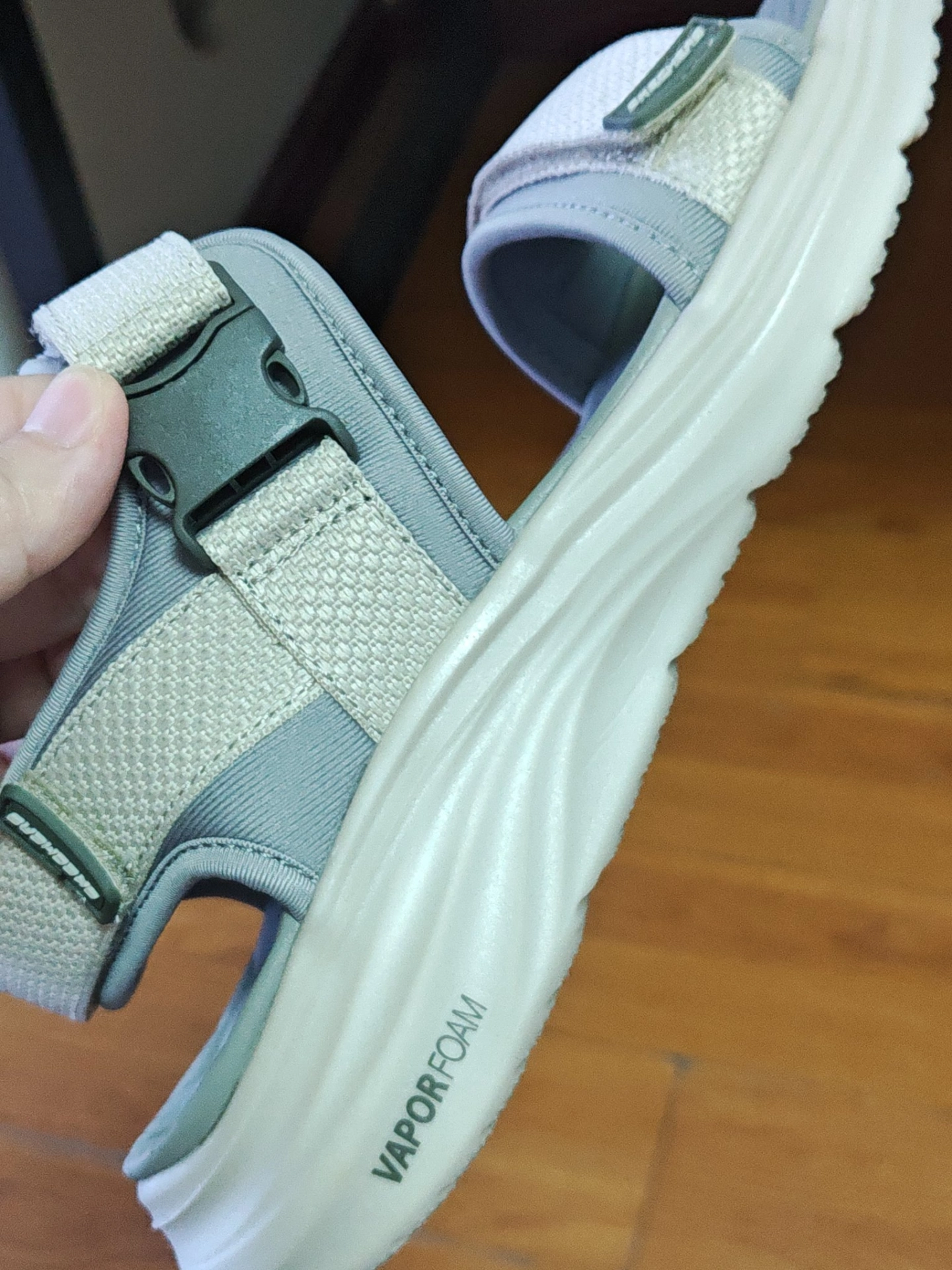 custom review-Skechers Противоскользящие Устойчивые к истиранию Пляжные сандалии Мужские Белые