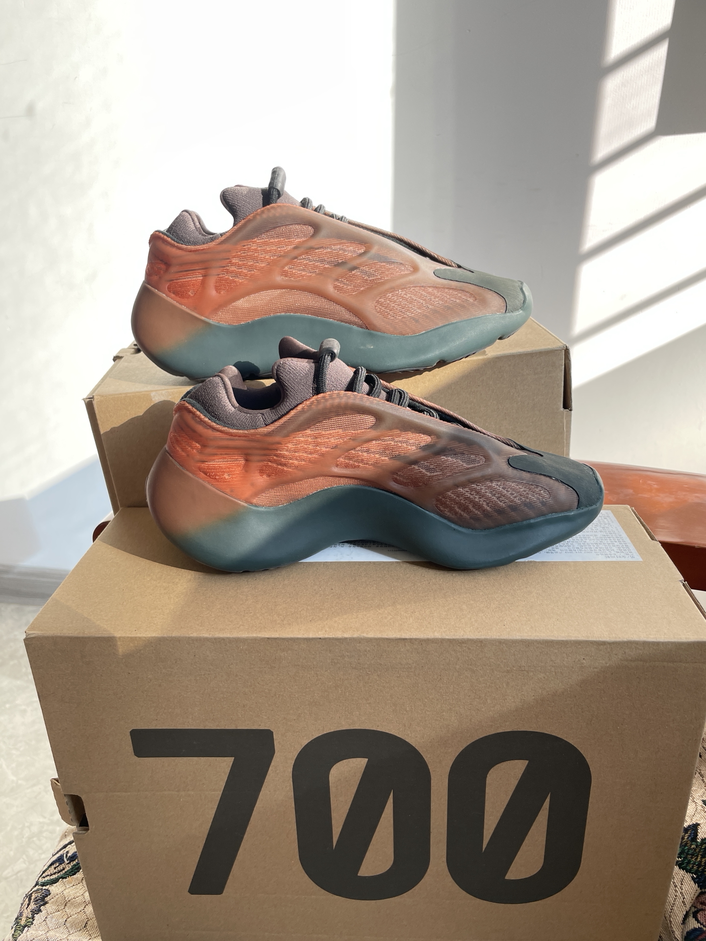 custom review-Adidas Originals Yeezy Boost 700 V3 Copper Fade Нерегулярная форма Низкий топ Толстая подошва Кроссовки Унисекс Коричневый Оранжевый