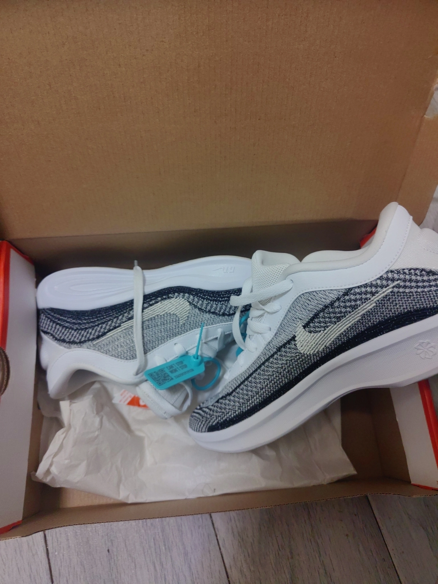 custom review-Nike G.T. Hustle Academy Low Топ Баскетбольные кроссовки Мужской Серый Белый EP