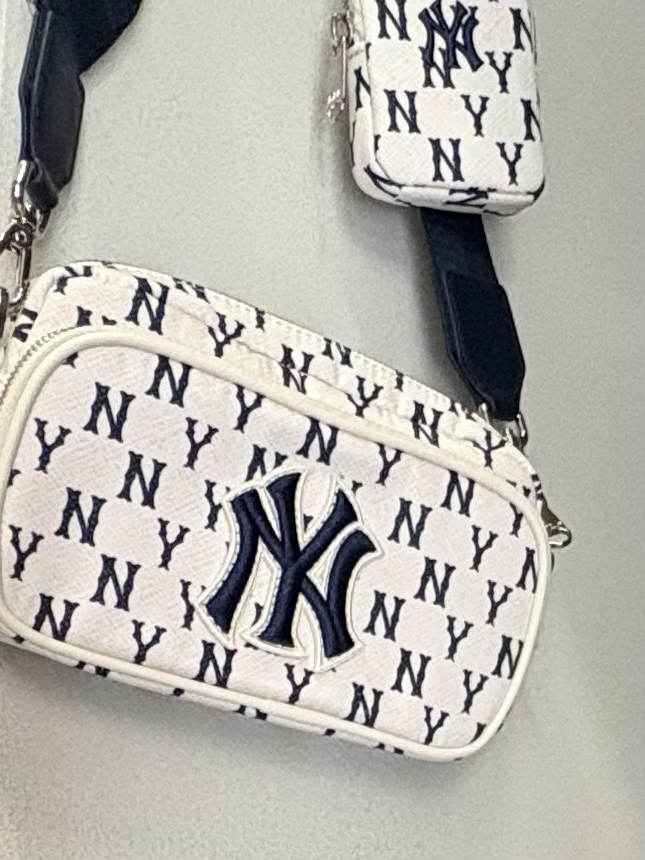 custom review-MLB MONOGRAM Полиэстер Сумка через плечо Мини Унисекс Бежевый