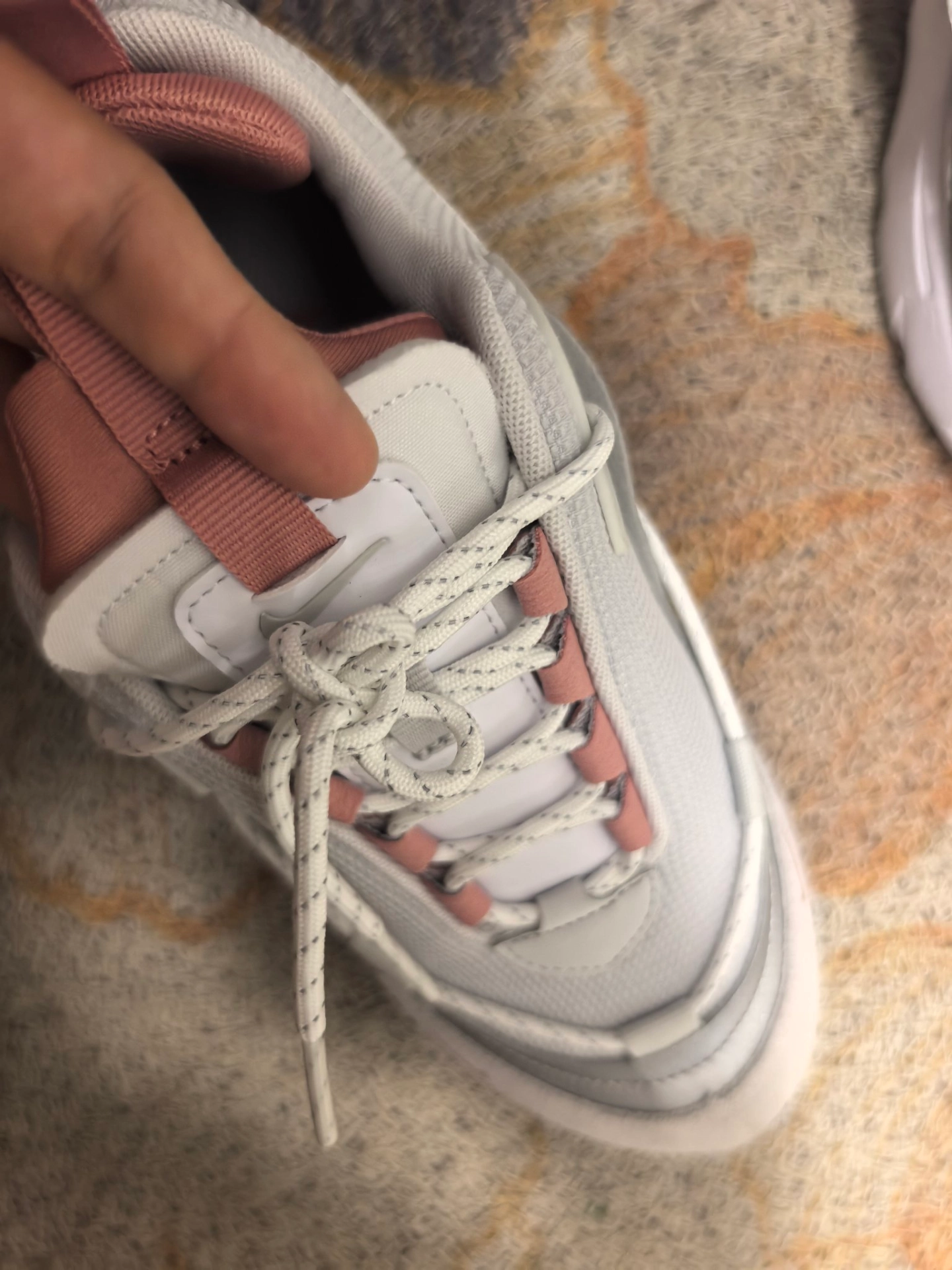 custom review-Nike Air Max Furyosa Устойчивый к истиранию Низкий Топ Кэжуал Женский Белый