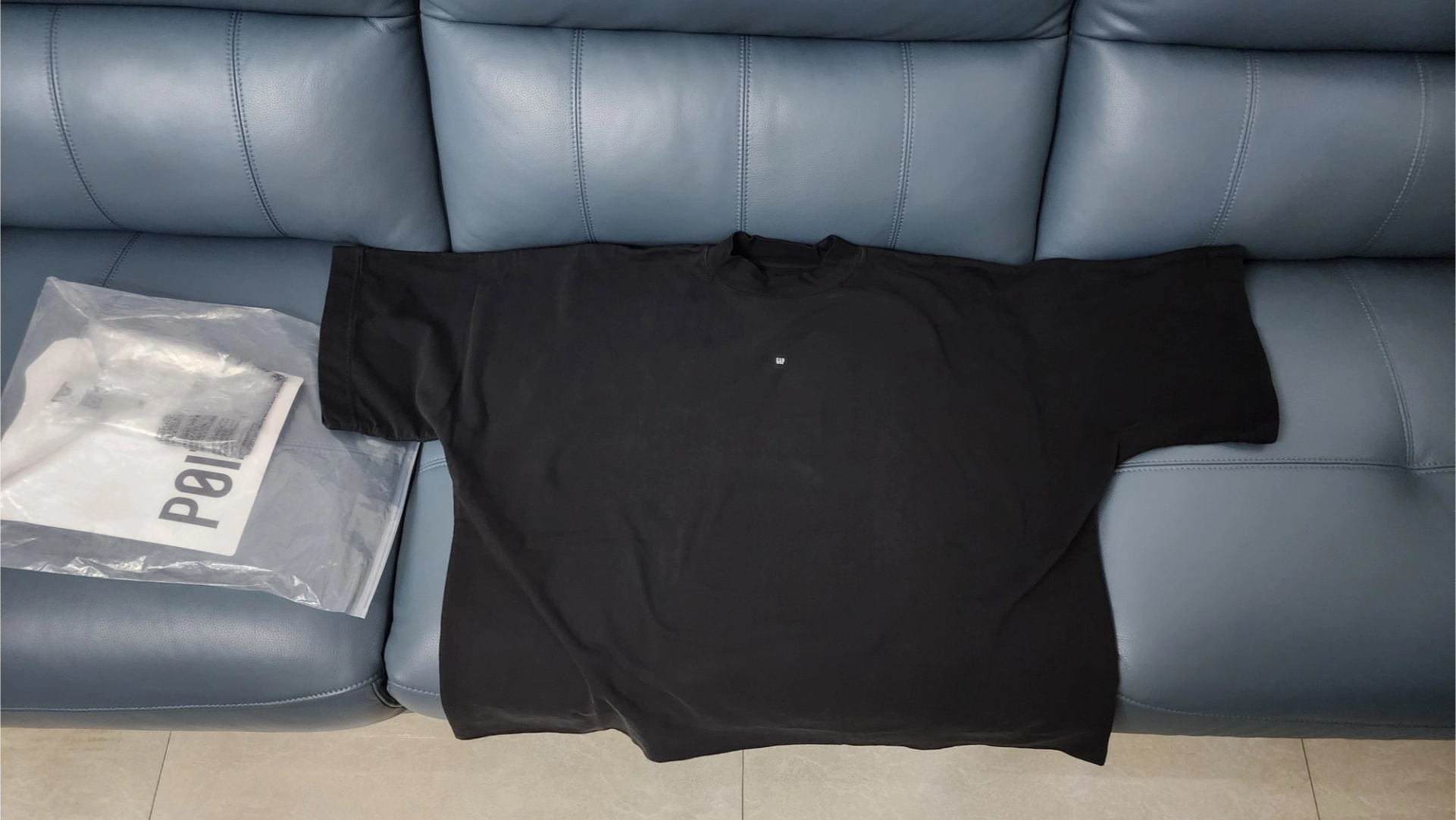 custom review-Yeezy X Gap X Balenciaga Логотип Нет Шовная Футболка Унисекс Черная