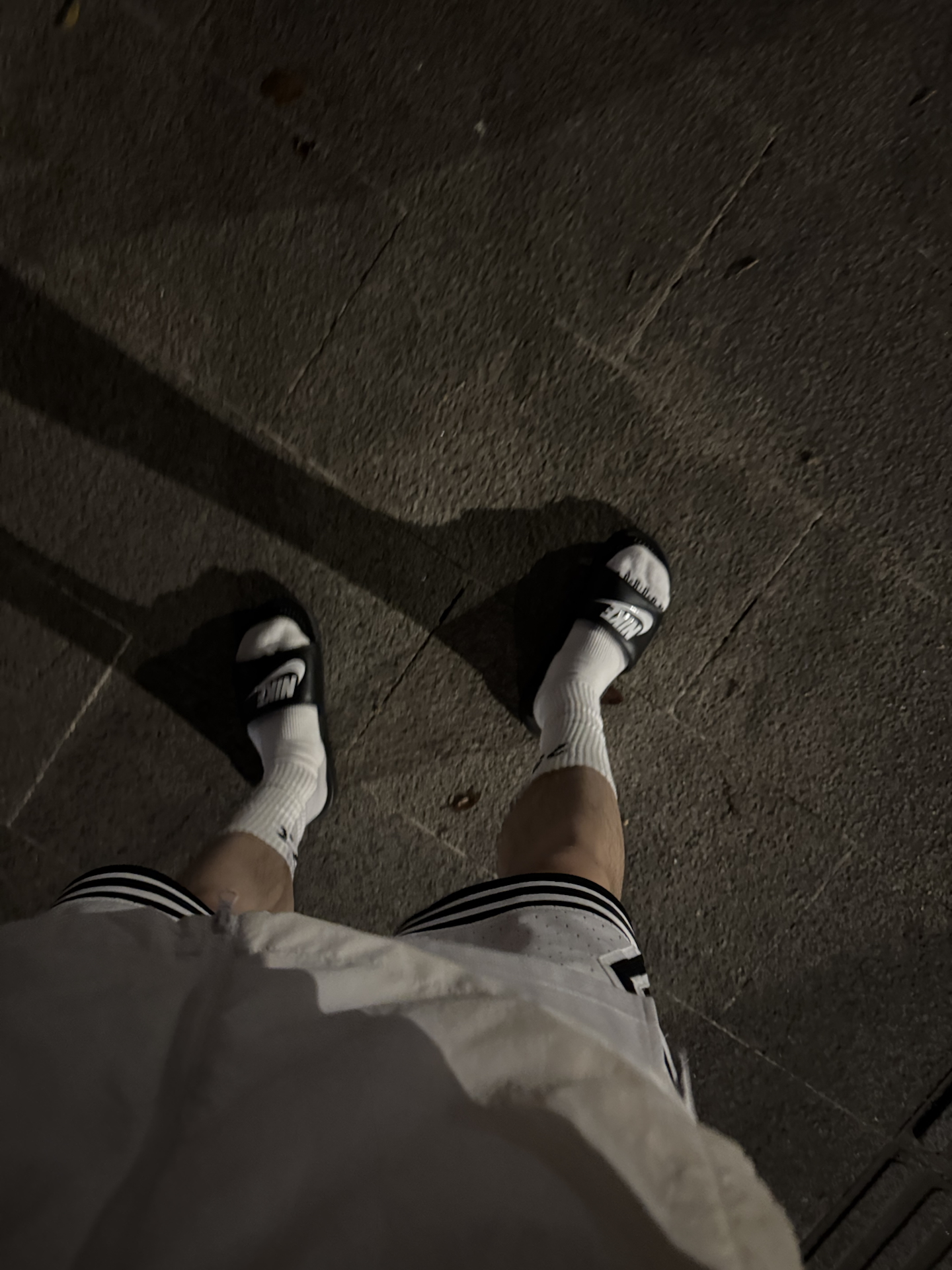 custom review-Nike Benassi JDI Кожаные шлепанцы с пэчворком Унисекс Черные