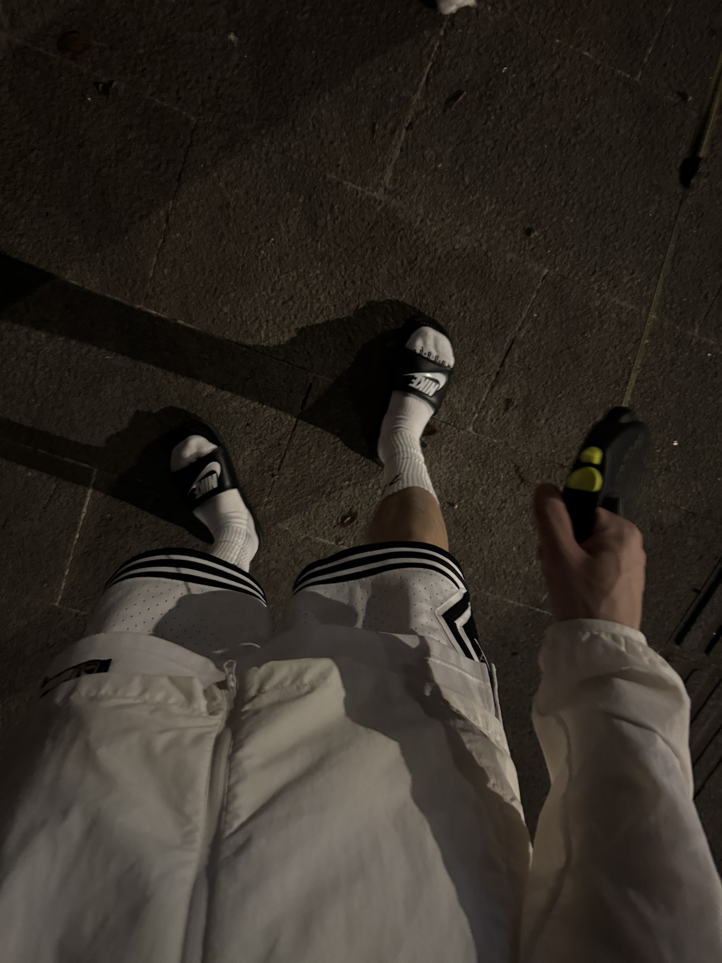 custom review-Nike Benassi JDI Кожаные шлепанцы с пэчворком Унисекс Черные
