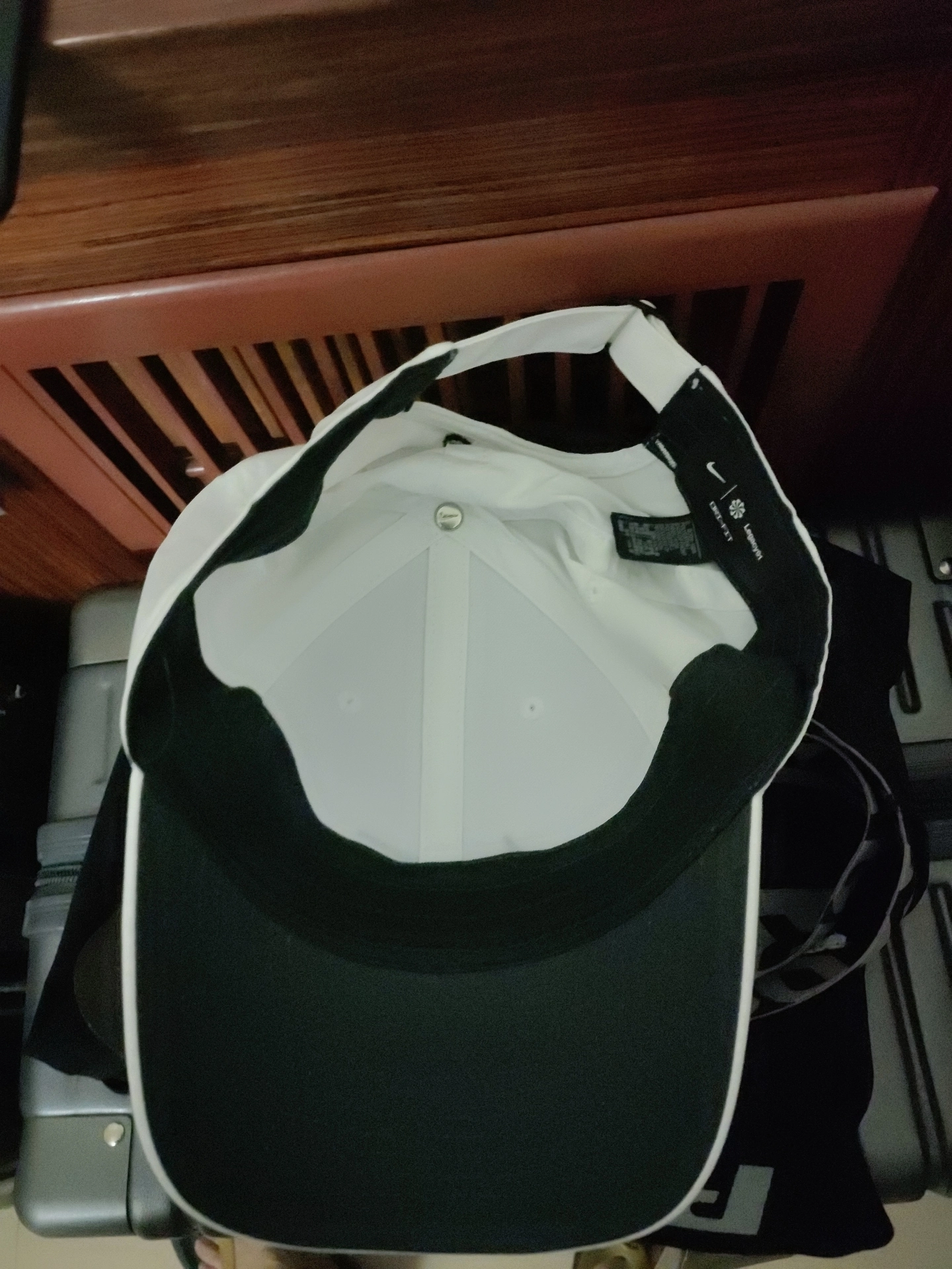 custom review-Nike Полиэстер Кепки Унисекс Белый Черный Логотип