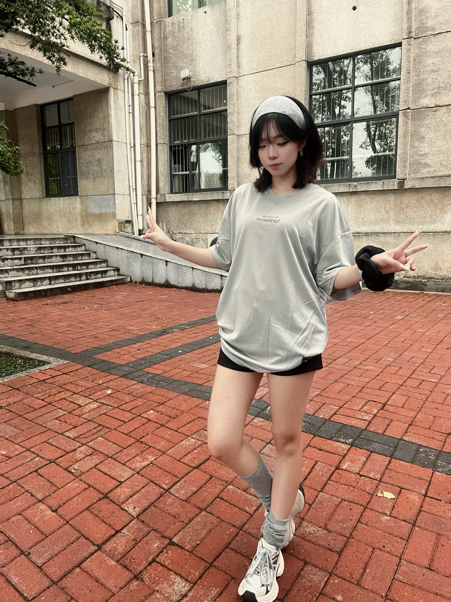 t恤网眼面料是真的绝亲肤透气没话说打球出汗也不会黏糊糊在球场上