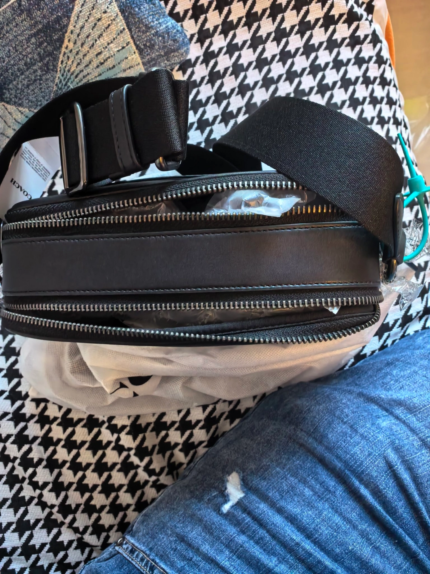 custom review-COACH Graham Искусственная кожа с коровьей кожей Сумка через плечо Средняя Мужская Черная