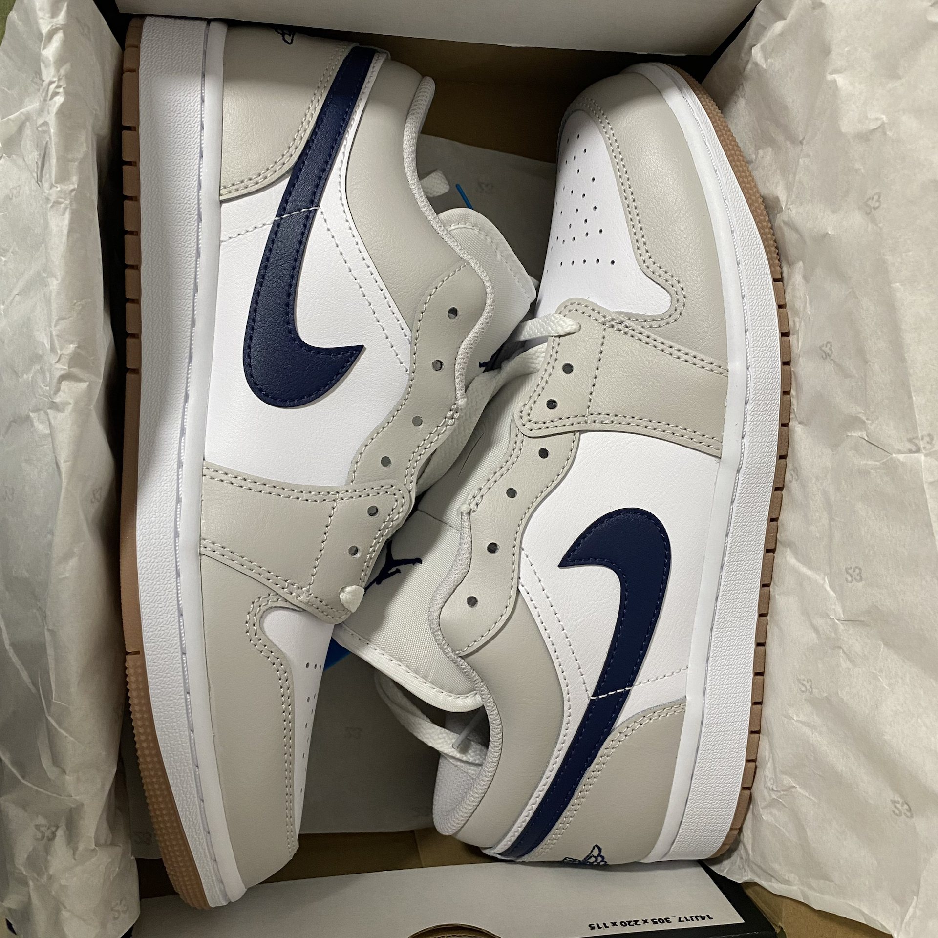✨🌸aj1低帮灰白配色👟