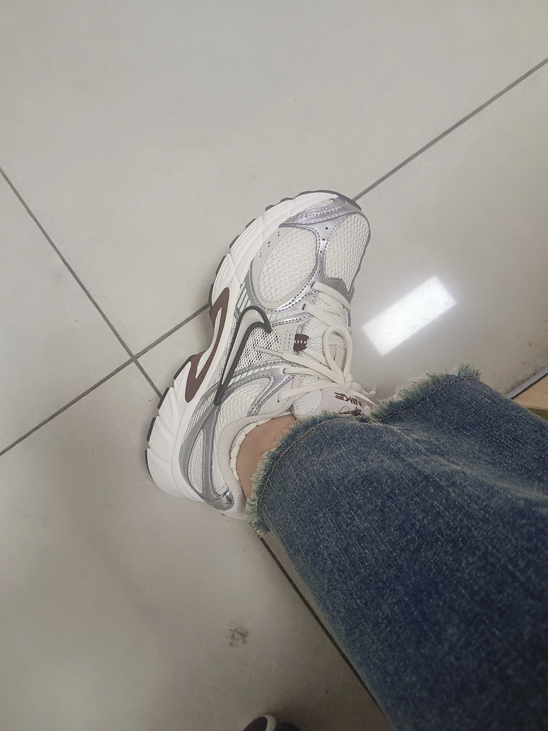 custom review-Nike V5 RNR Slip Resistant Abrasion Resistant Дышащий Низкий Топ Беговые кроссовки Женские Белый Коричневый