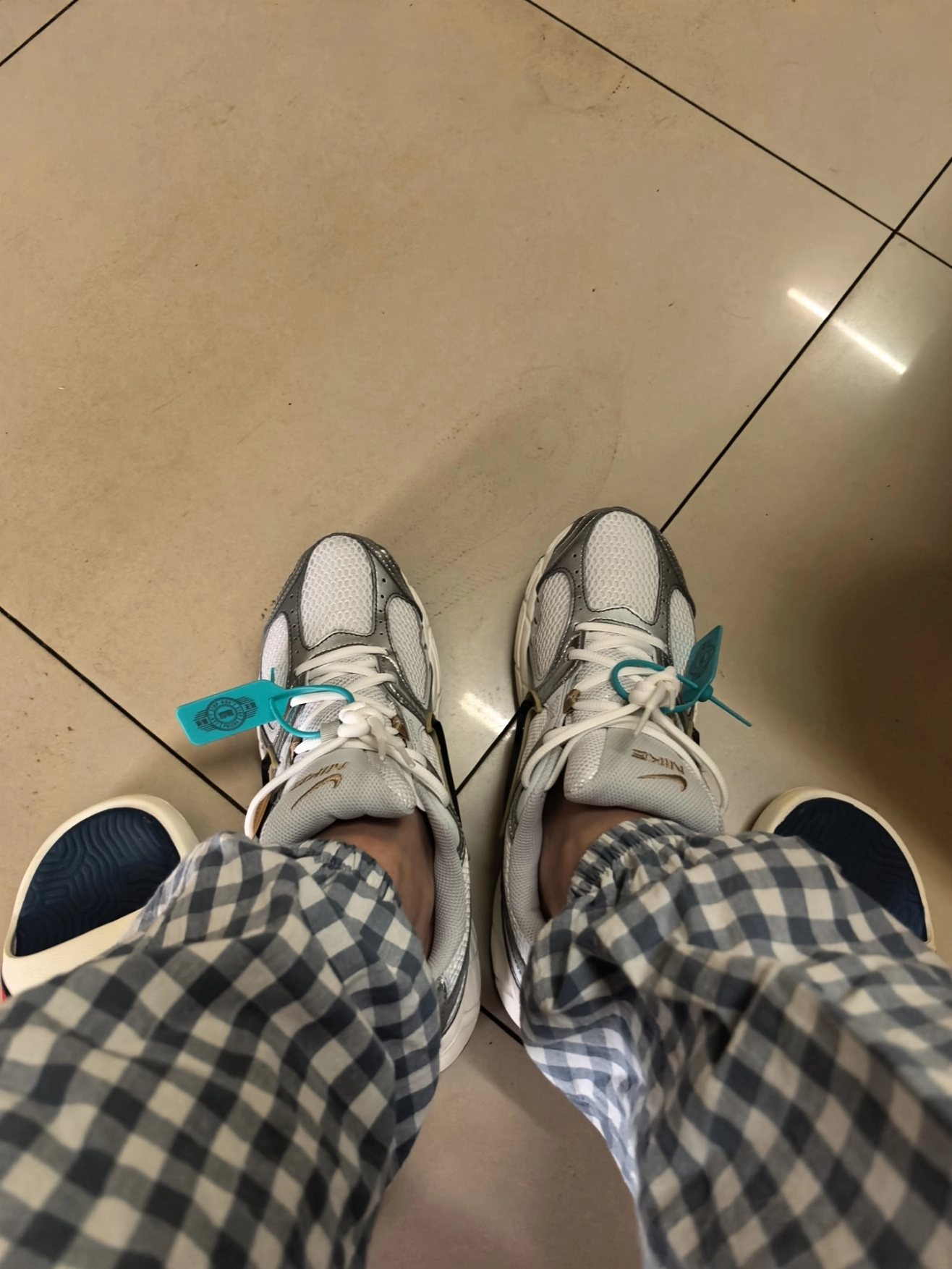 custom review-Nike V5 Slip-on Устойчивый к истиранию Дышащий Низкий Топ Беговые кроссовки Мужские Белый Серебряный