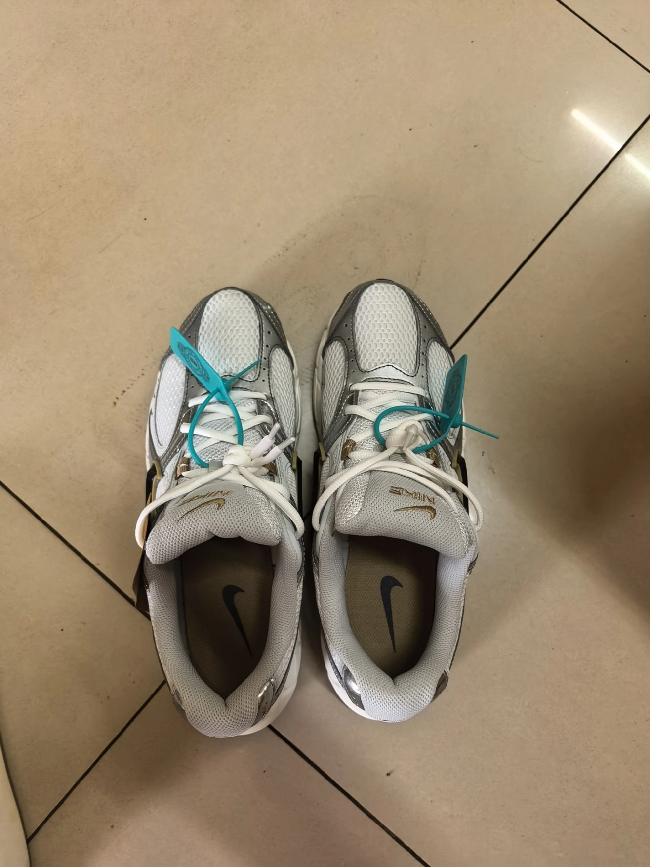 custom review-Nike V5 Slip-on Устойчивый к истиранию Дышащий Низкий Топ Беговые кроссовки Мужские Белый Серебряный