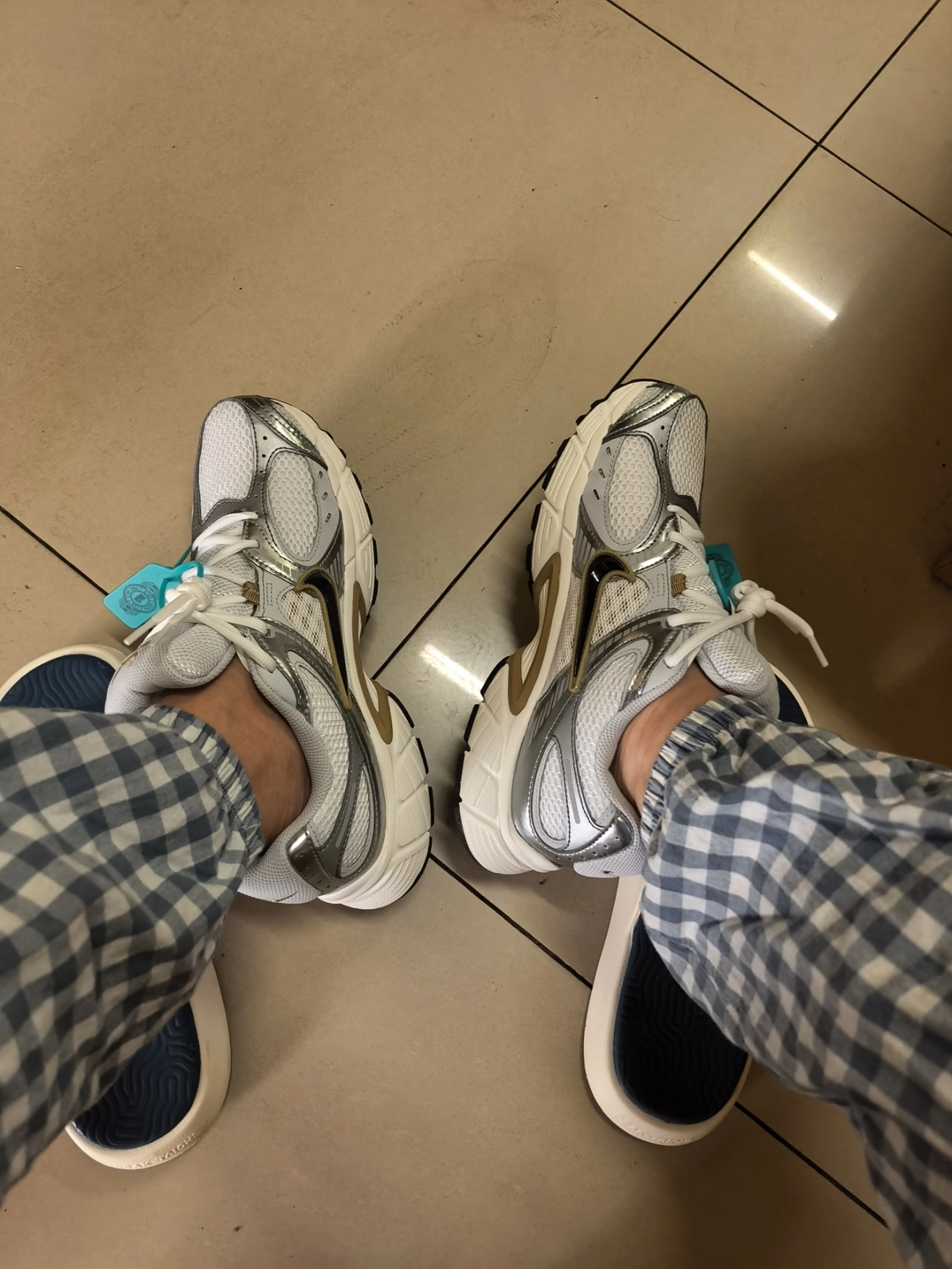 custom review-Nike V5 Slip-on Устойчивый к истиранию Дышащий Низкий Топ Беговые кроссовки Мужские Белый Серебряный