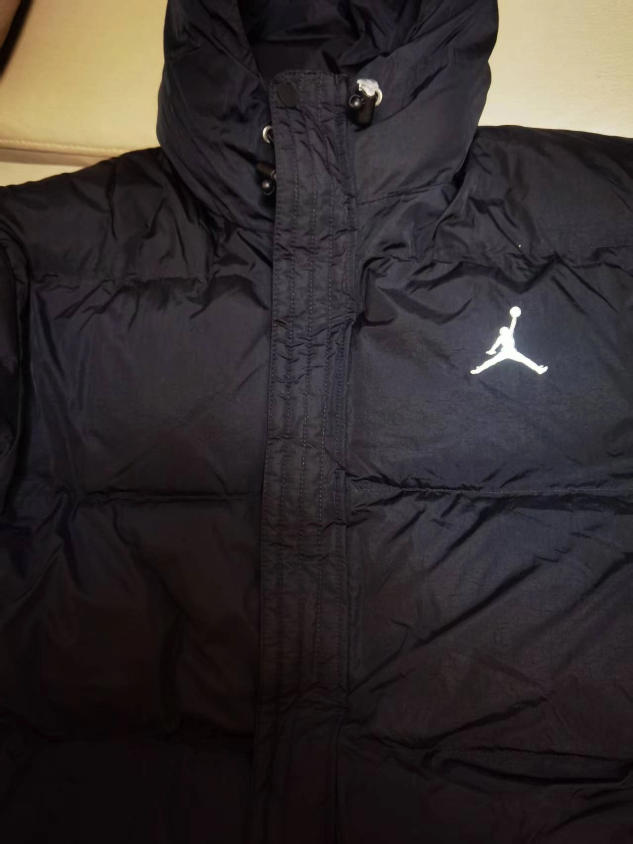 custom review-JORDAN ESSENTIAL Пуховик Мужской Черный