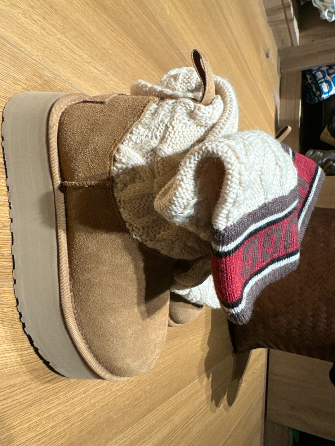 custom review-UGG Высокие ботильоны женские коричневый белый красный