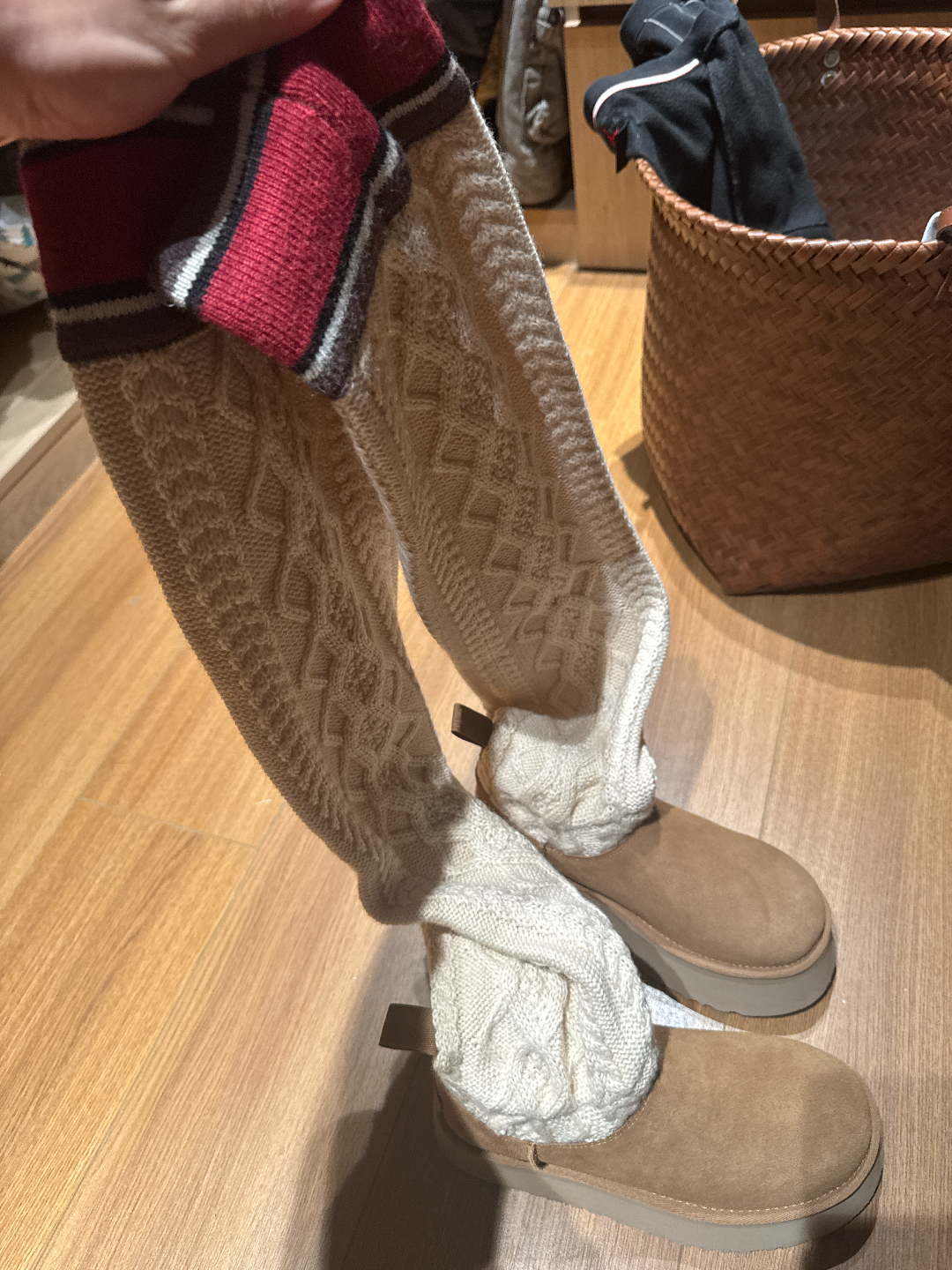 custom review-UGG Высокие ботильоны женские коричневый белый красный